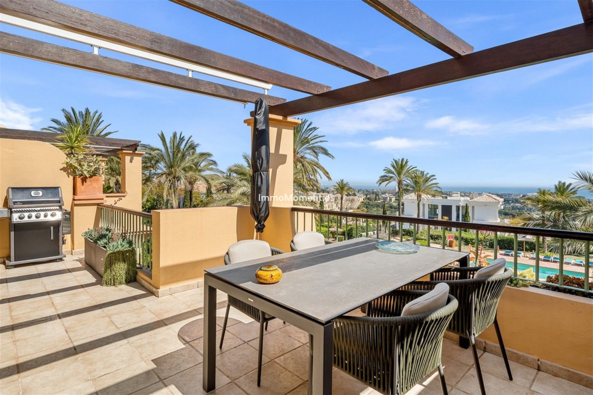 Resale - Apartment - Málaga - Benahavís