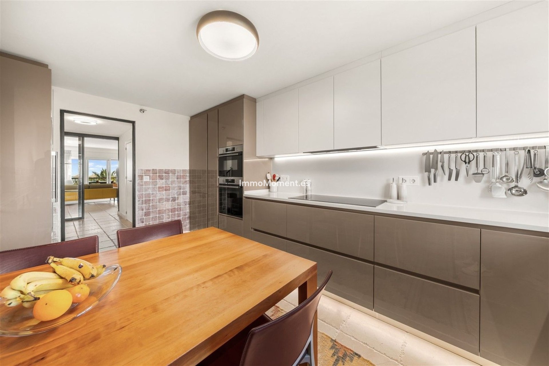 Resale - Apartment - Málaga - Benahavís