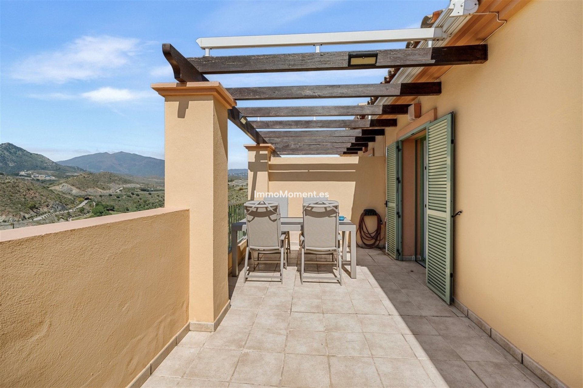 Resale - Apartment - Málaga - Benahavís