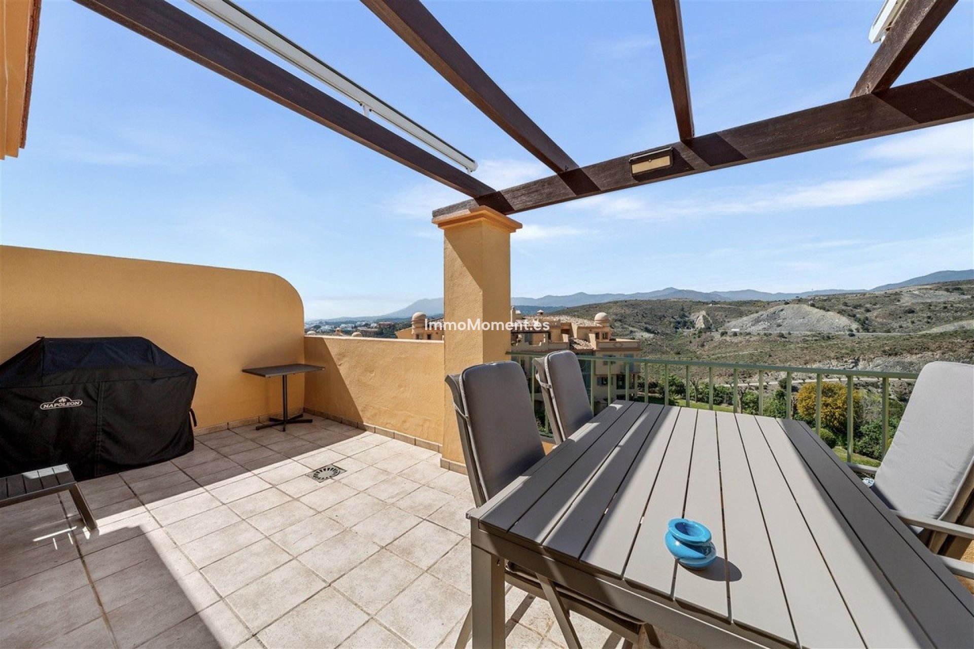 Resale - Apartment - Málaga - Benahavís