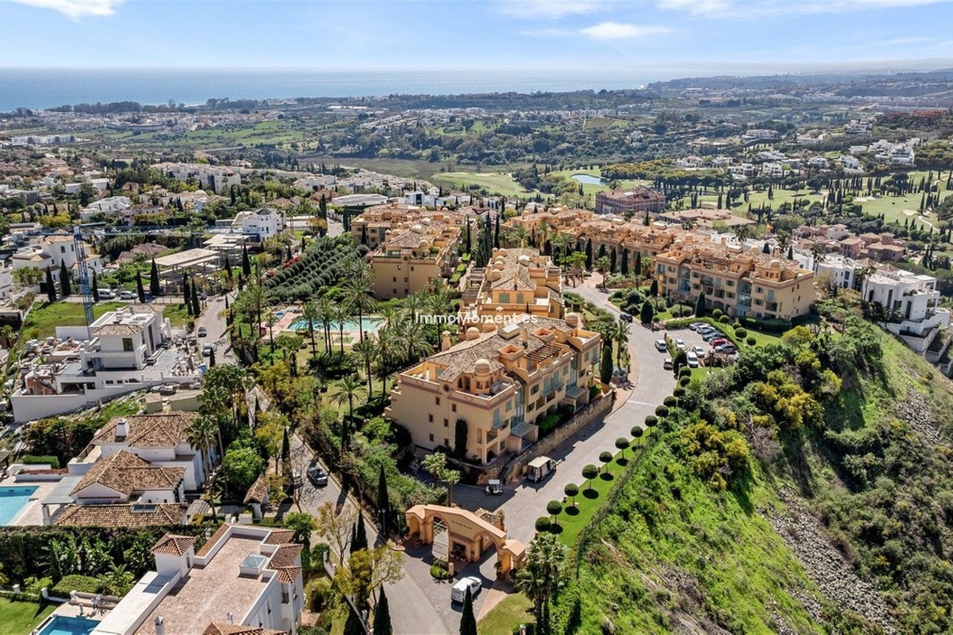 Resale - Apartment - Málaga - Benahavís