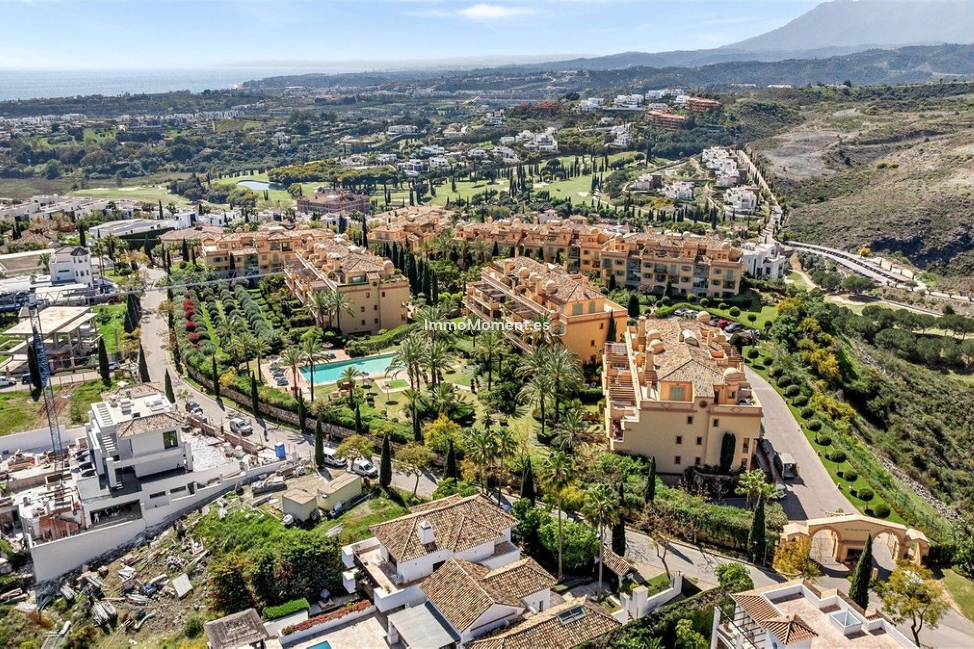 Resale - Apartment - Málaga - Benahavís
