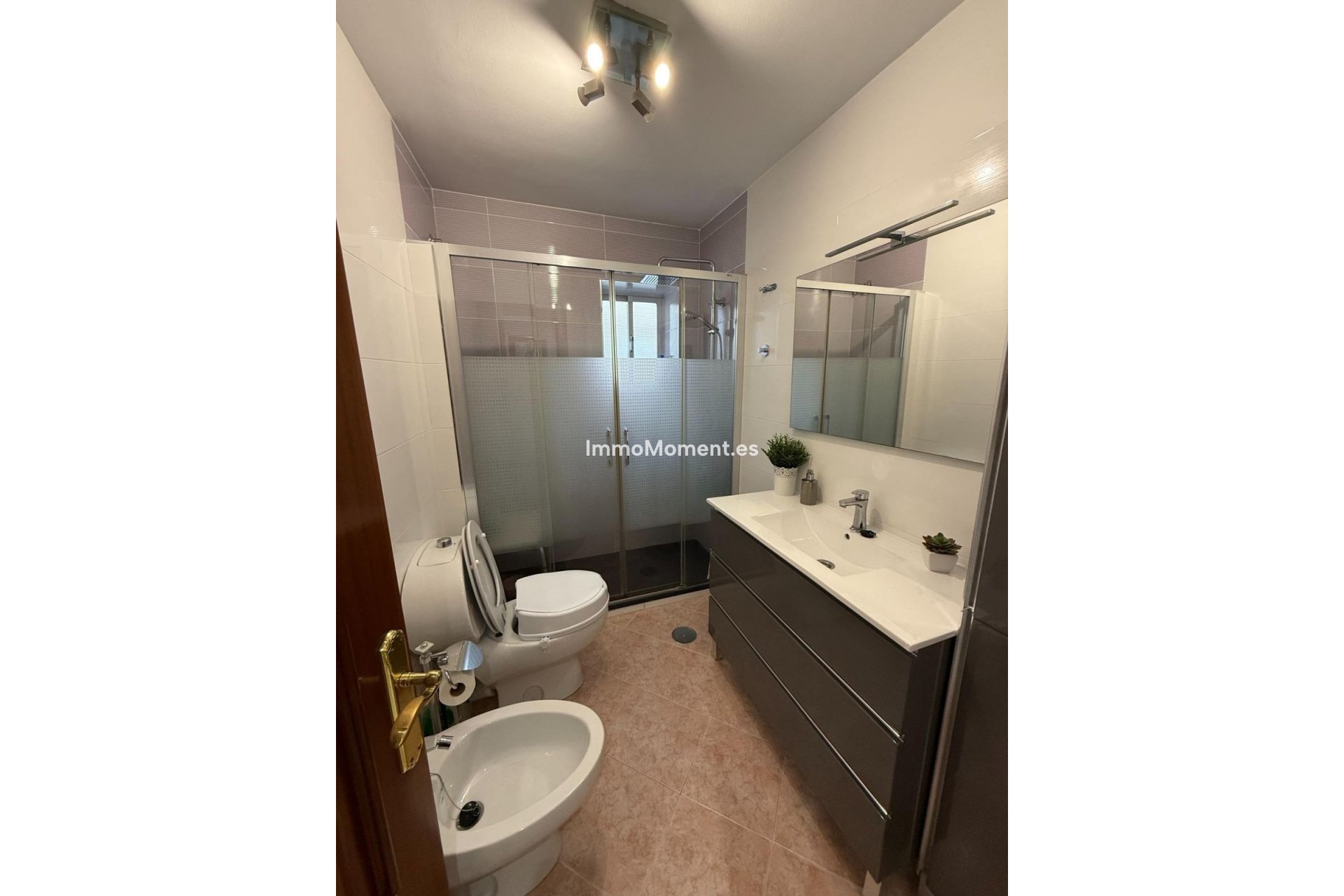 Resale - Apartment - Málaga - Capuchinos