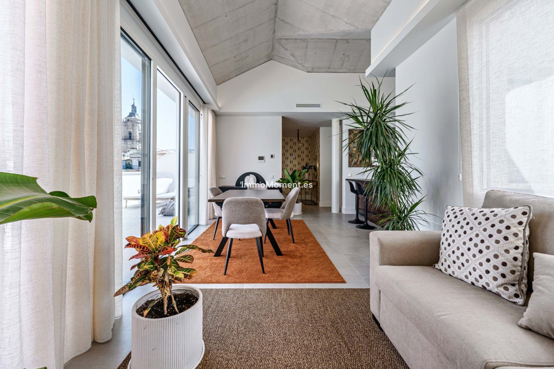 Resale - Apartment - Málaga - Centro Histórico