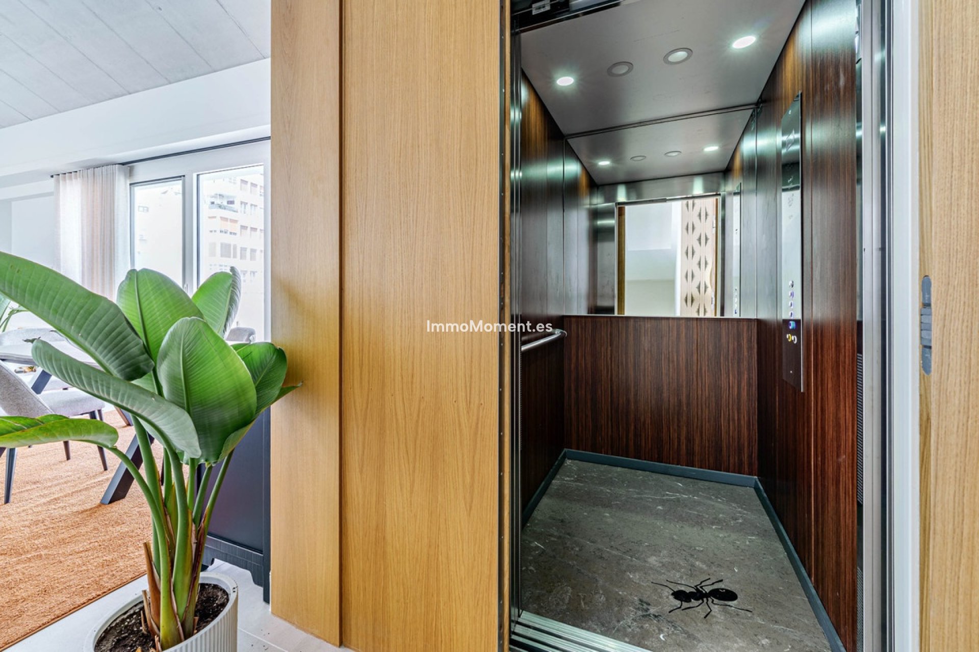 Resale - Apartment - Málaga - Centro Histórico