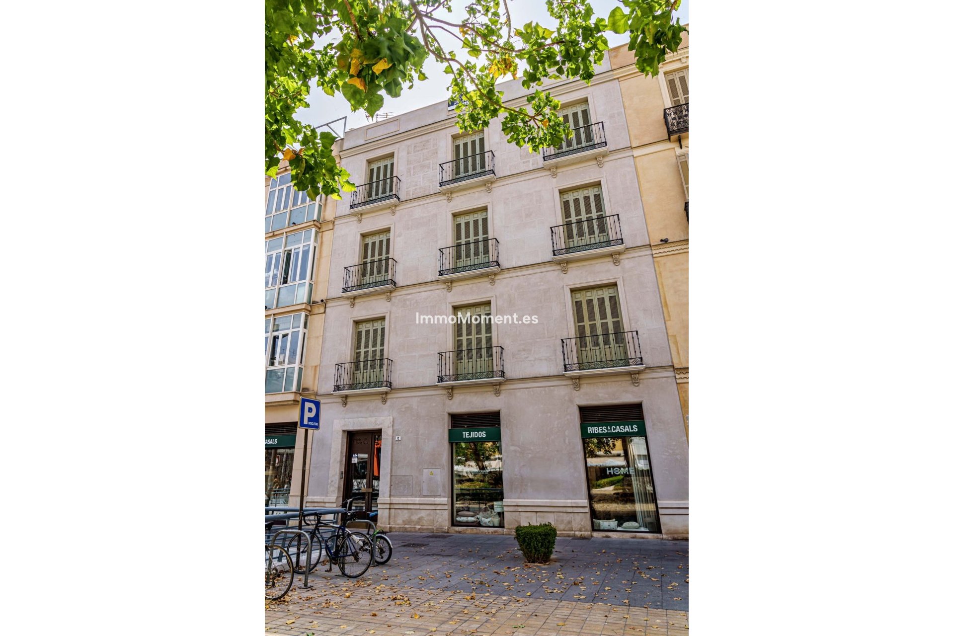 Resale - Apartment - Málaga - Centro Histórico