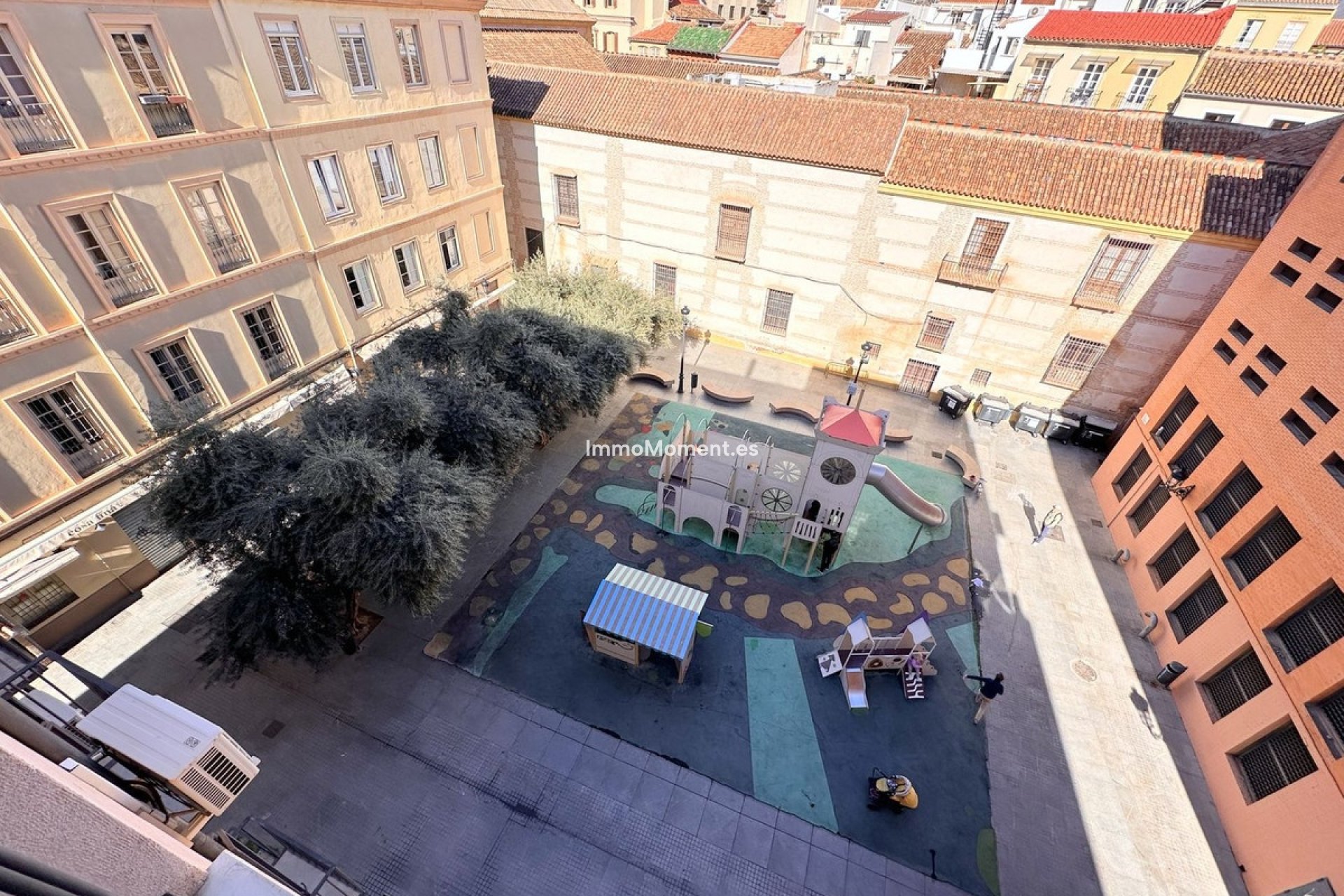 Resale - Apartment - Málaga - Centro Histórico