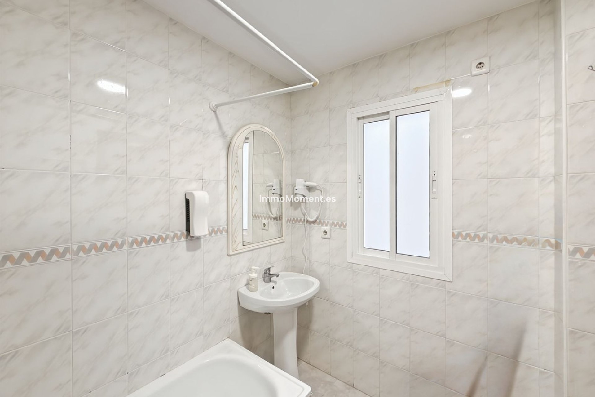 Resale - Apartment - Málaga - Centro Histórico
