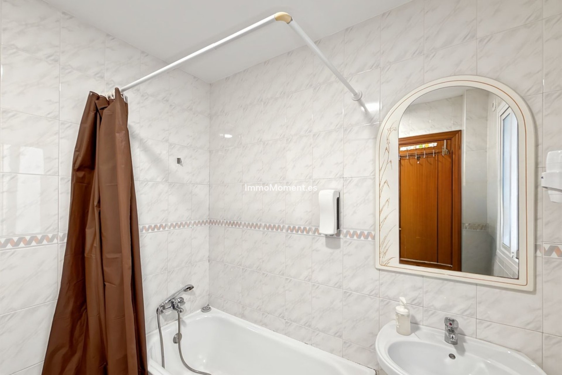 Resale - Apartment - Málaga - Centro Histórico