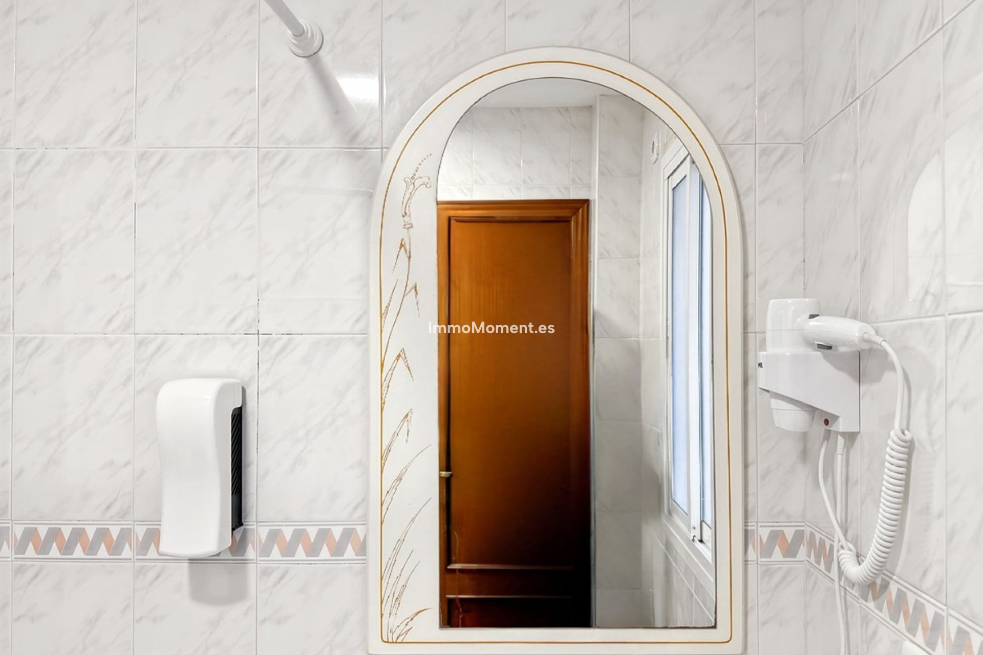 Resale - Apartment - Málaga - Centro Histórico