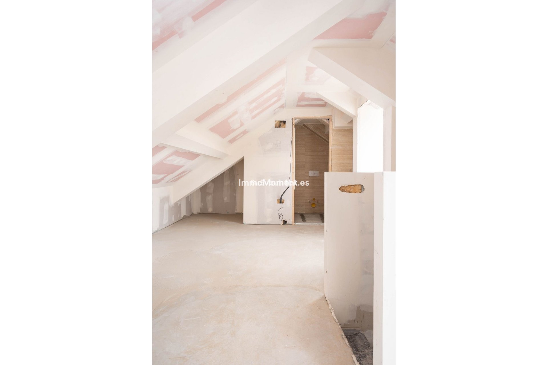 Resale - Apartment - Málaga - Centro Histórico