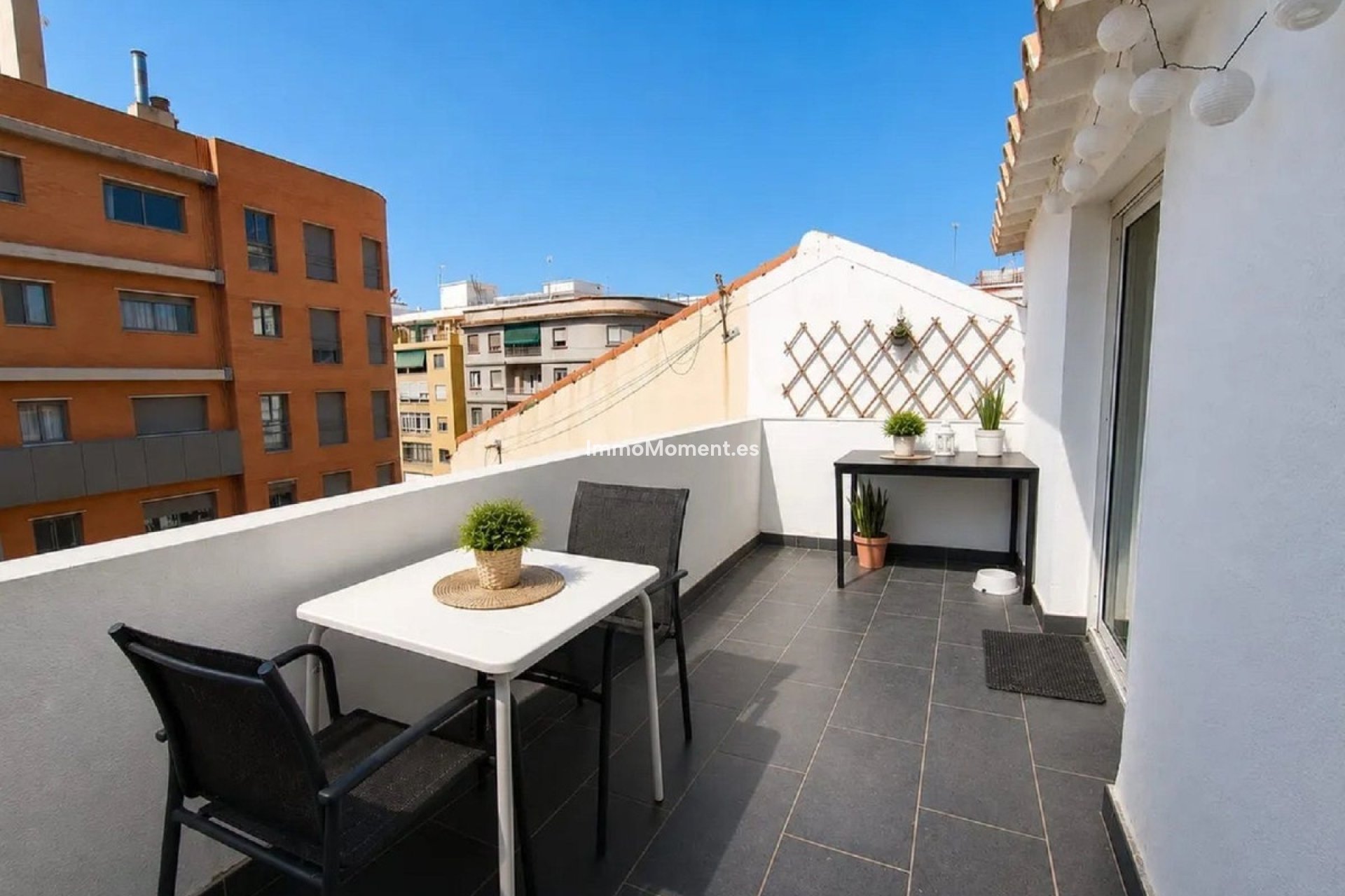 Resale - Apartment - Málaga - Málaga Centro