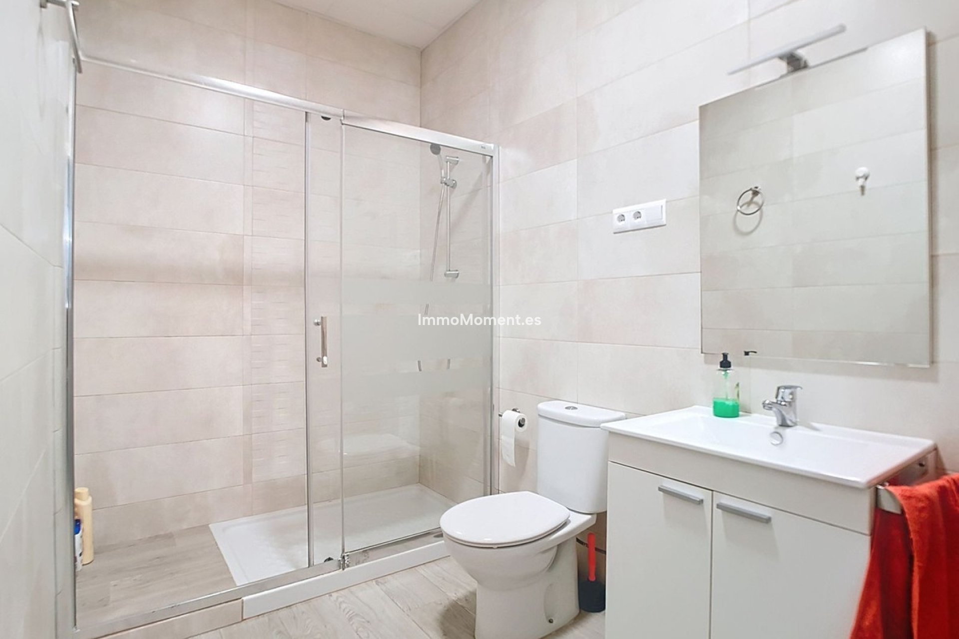 Resale - Apartment - Málaga - Málaga Centro
