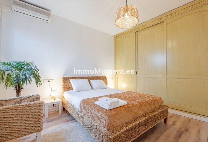 Resale - Apartment - Málaga - Málaga Centro