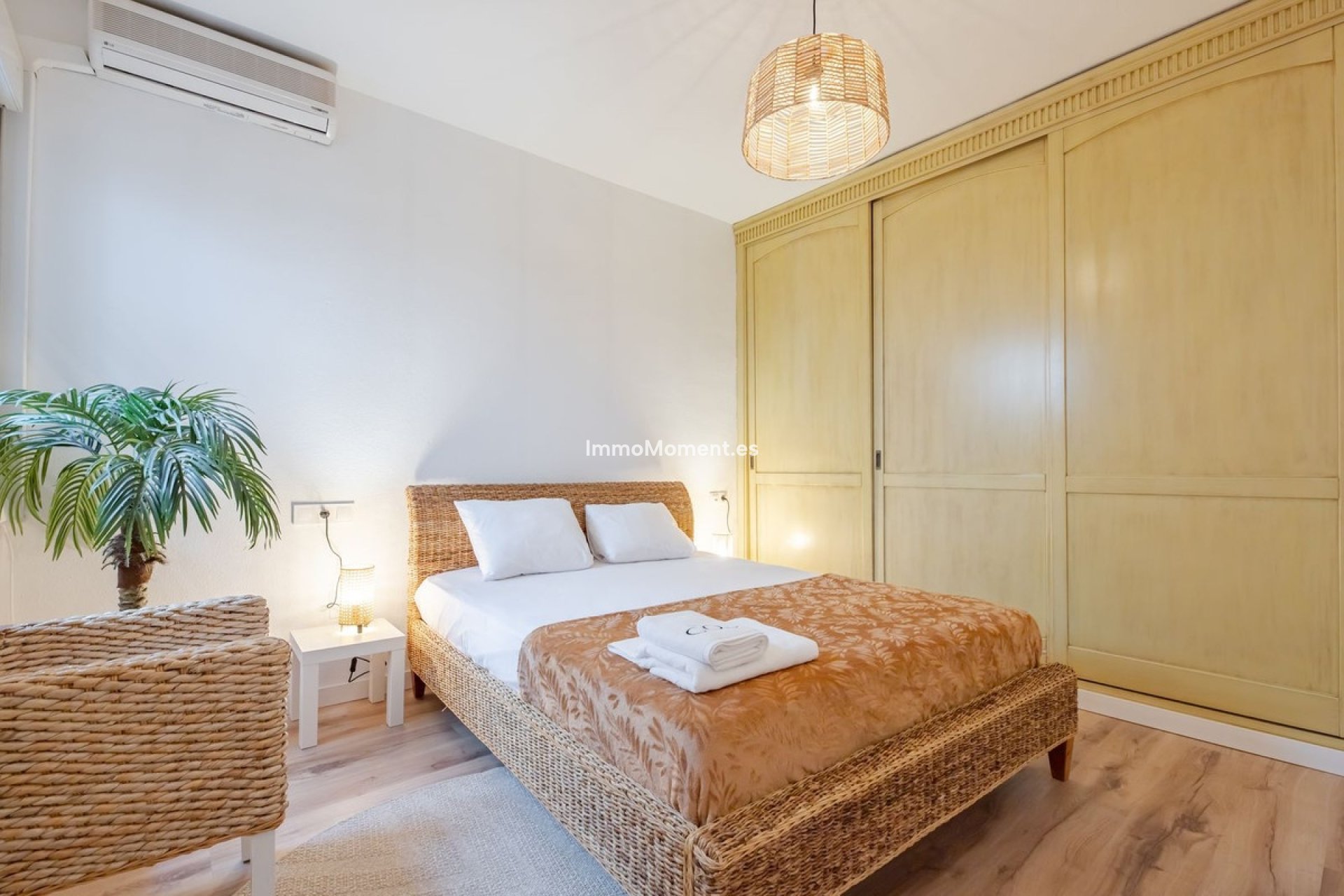 Resale - Apartment - Málaga - Málaga Centro