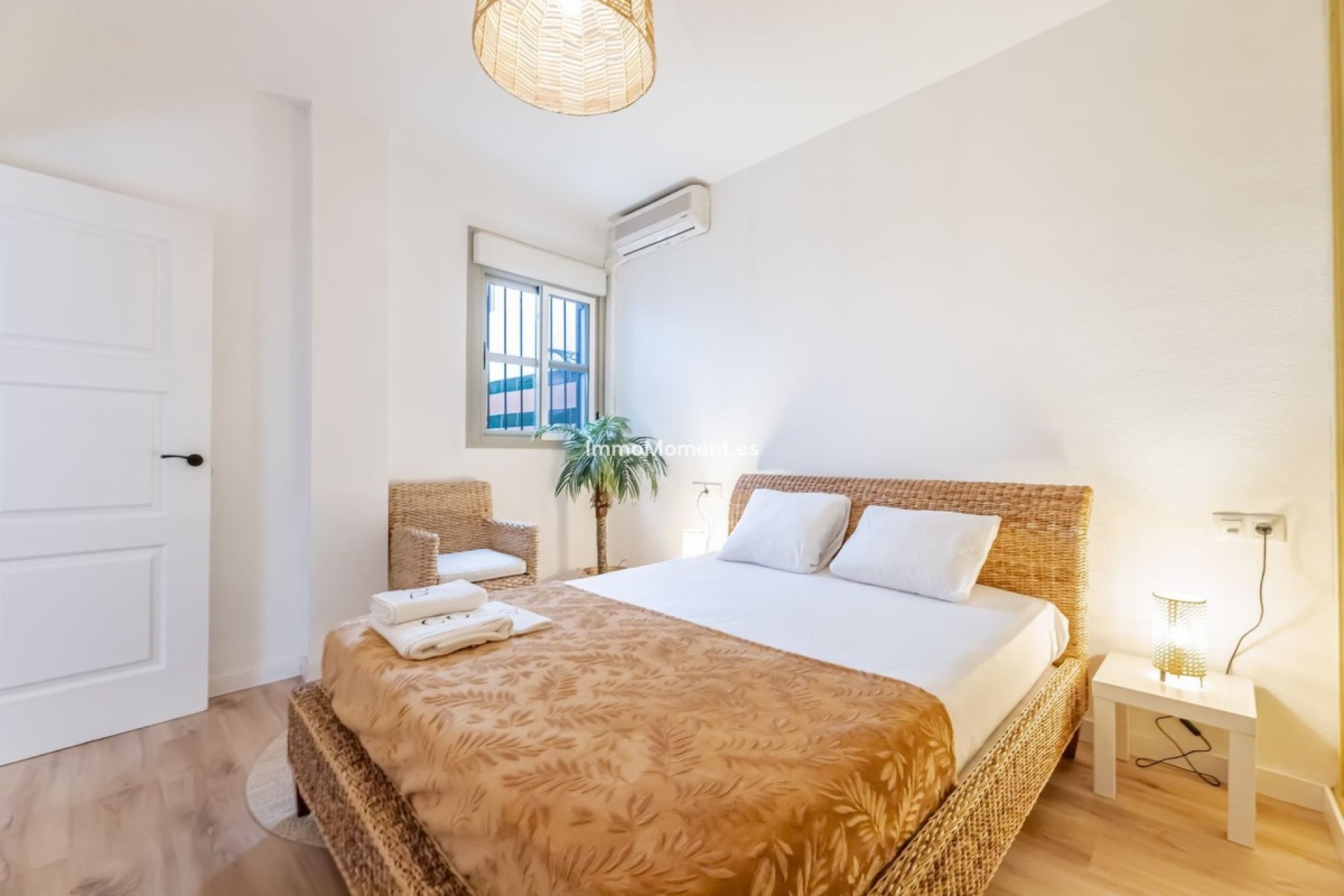 Resale - Apartment - Málaga - Málaga Centro