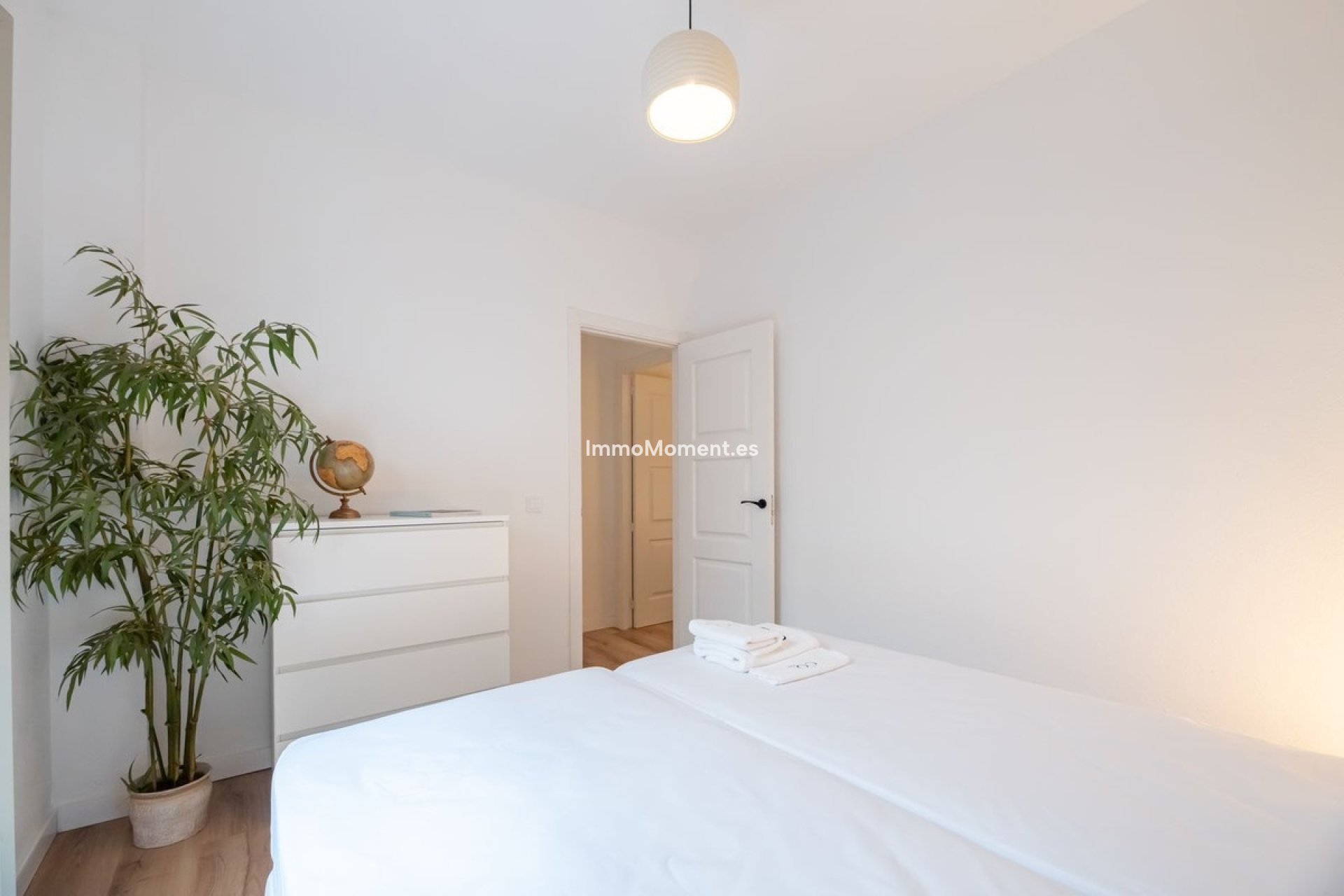 Resale - Apartment - Málaga - Málaga Centro