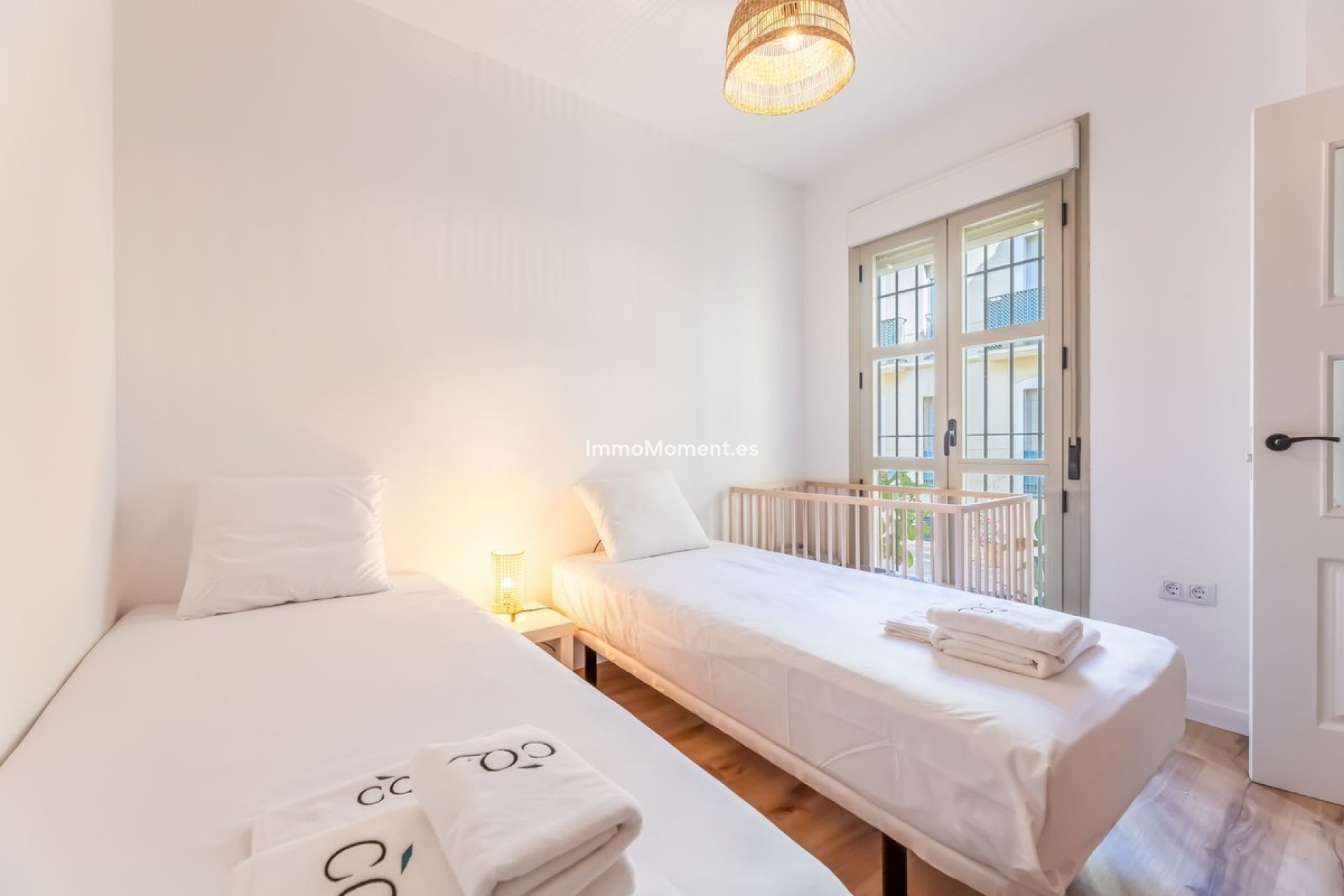 Resale - Apartment - Málaga - Málaga Centro