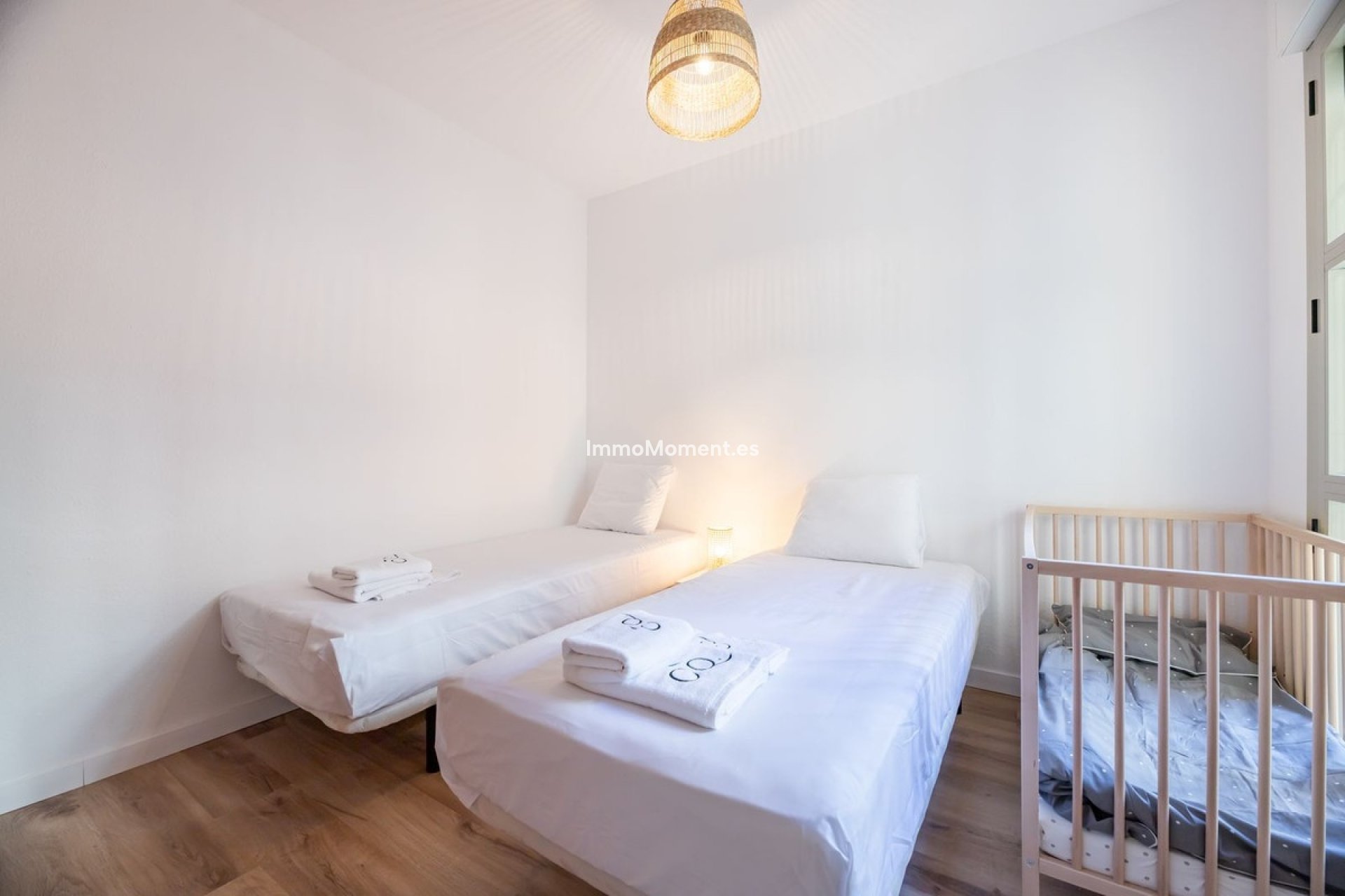 Resale - Apartment - Málaga - Málaga Centro