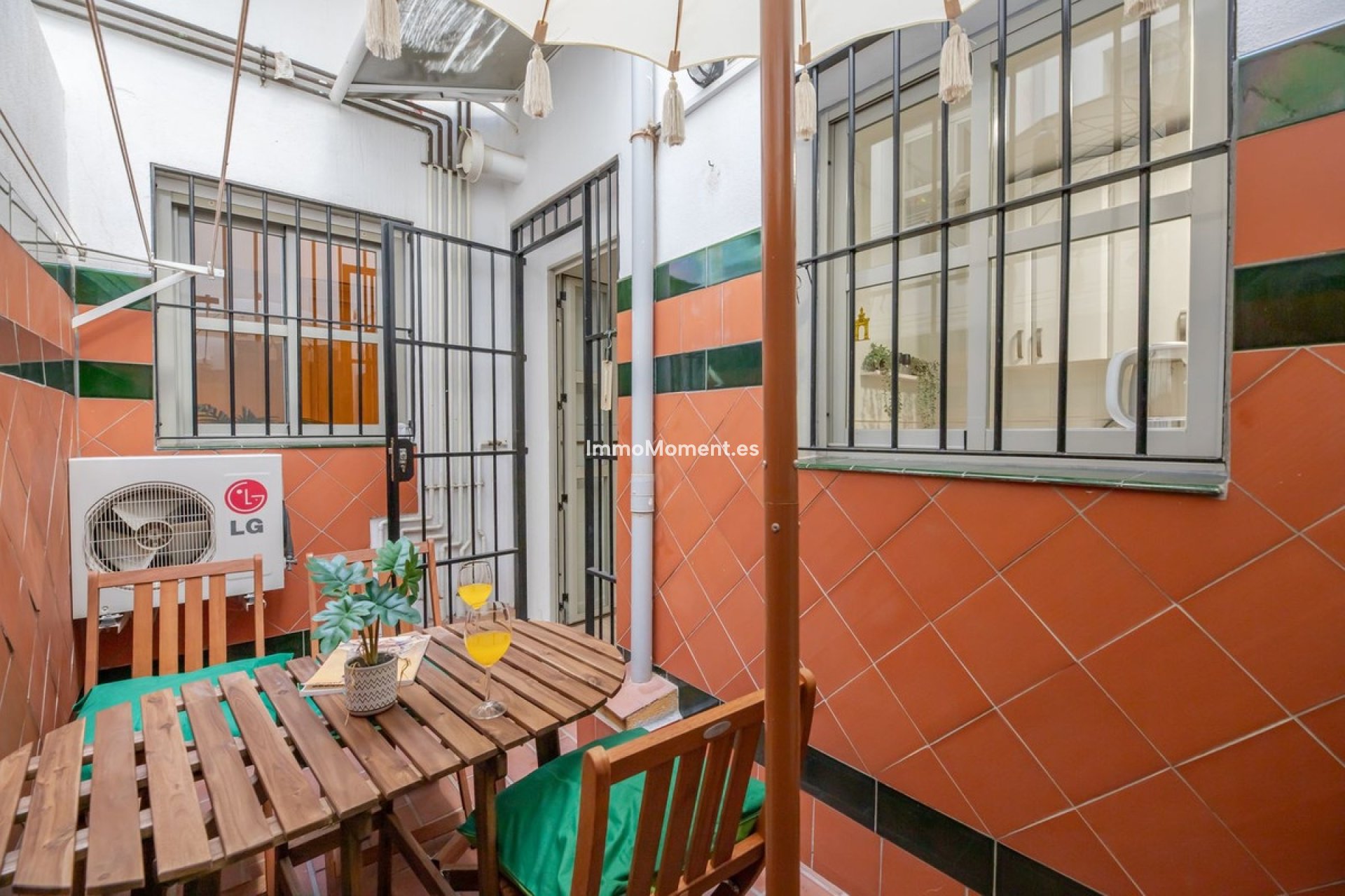 Resale - Apartment - Málaga - Málaga Centro