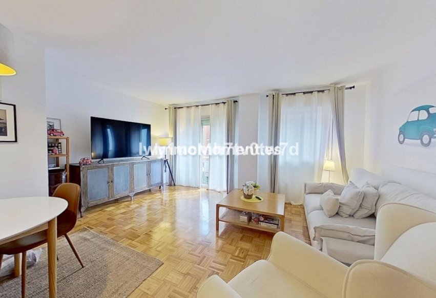 Resale - Apartment - Málaga - Málaga Centro