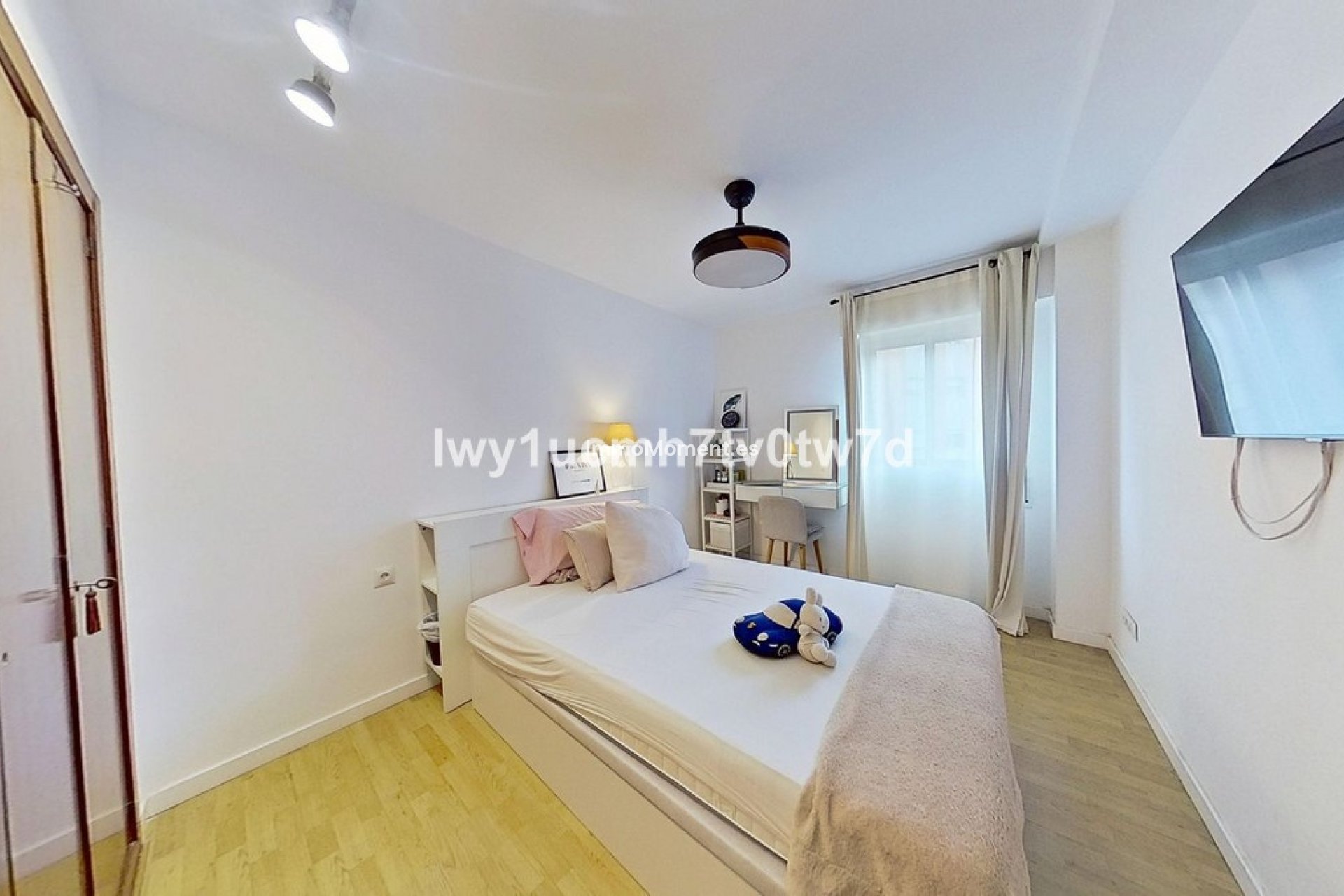 Resale - Apartment - Málaga - Málaga Centro
