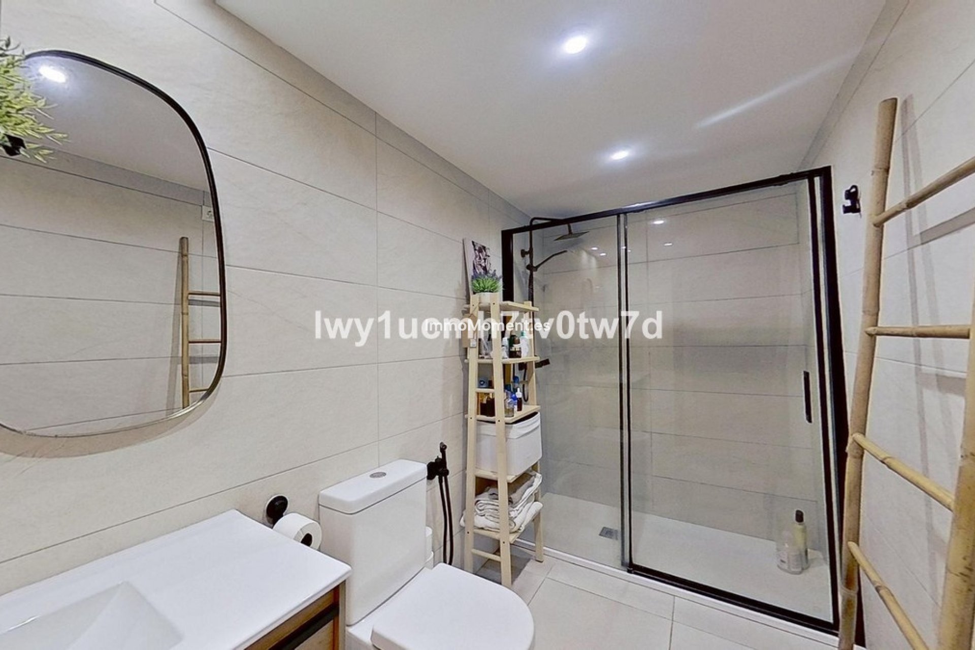 Resale - Apartment - Málaga - Málaga Centro