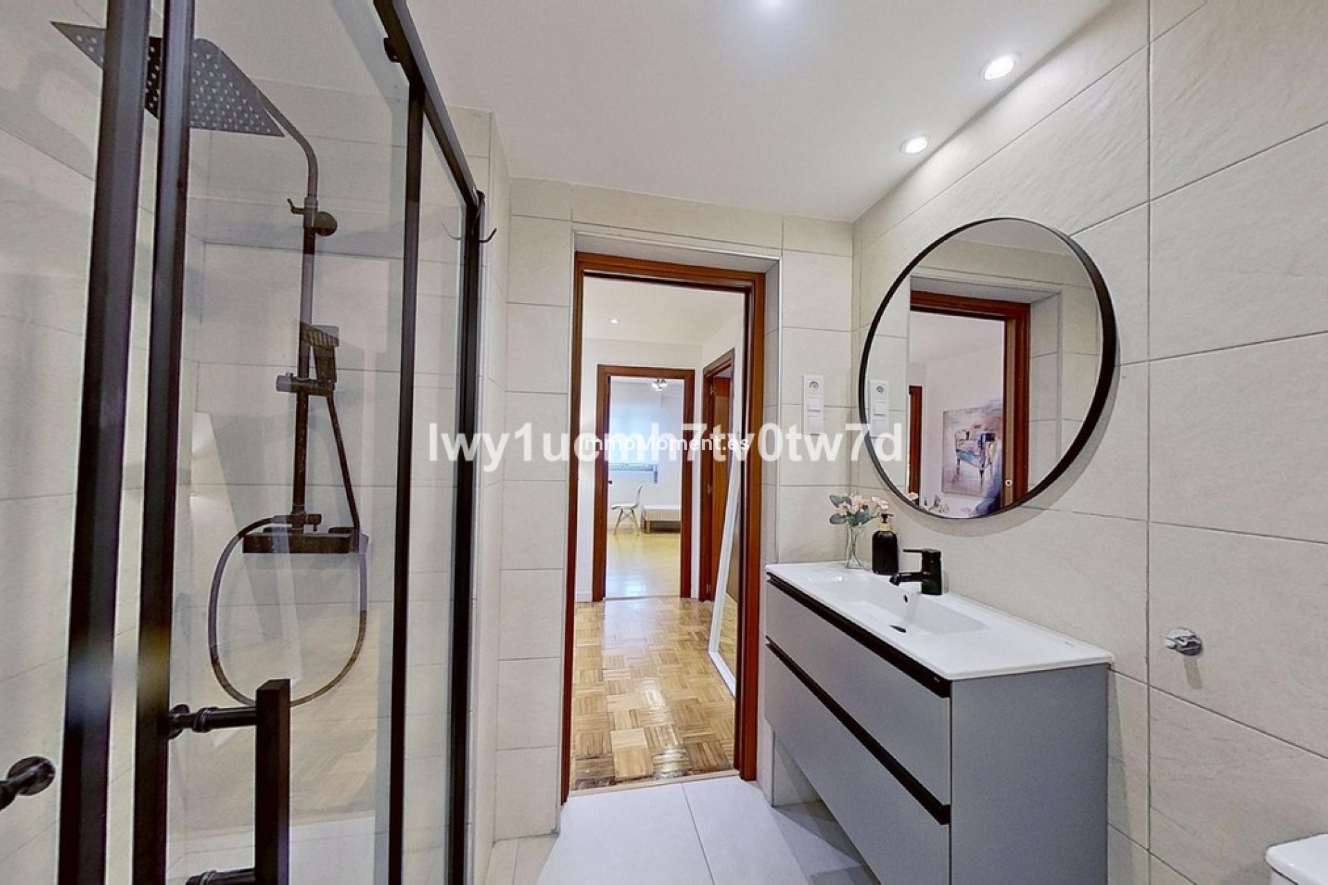 Resale - Apartment - Málaga - Málaga Centro