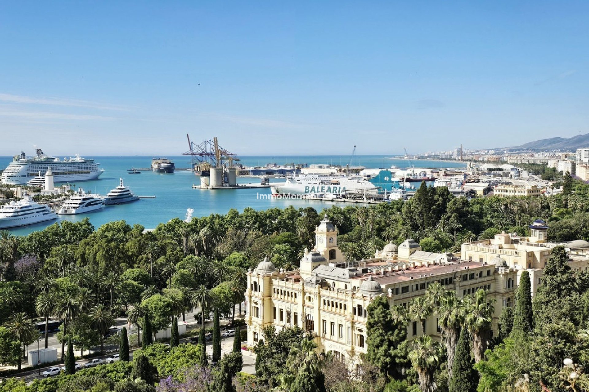 Resale - Apartment - Málaga - Málaga Centro