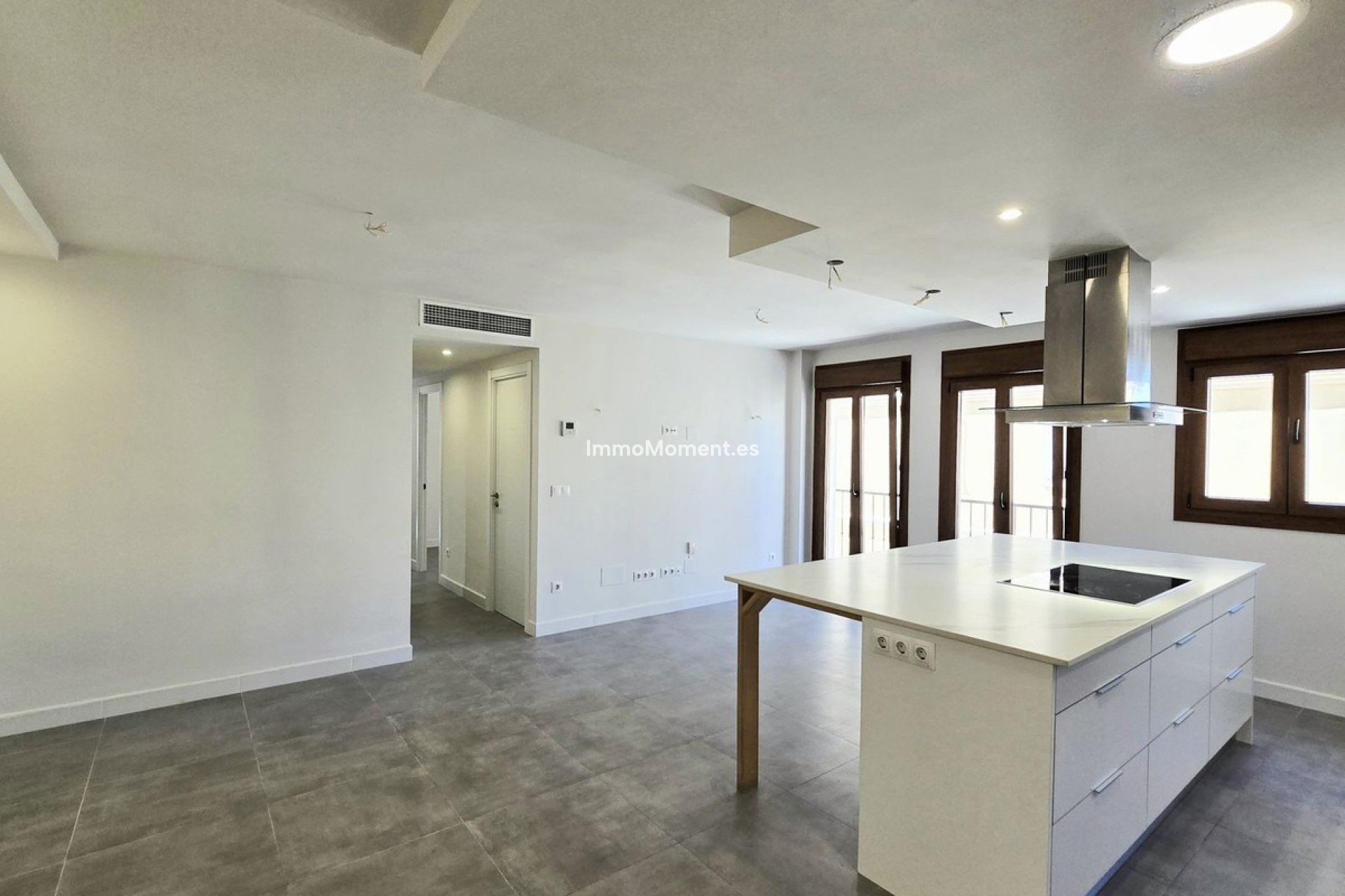 Resale - Apartment - Málaga - Málaga Centro