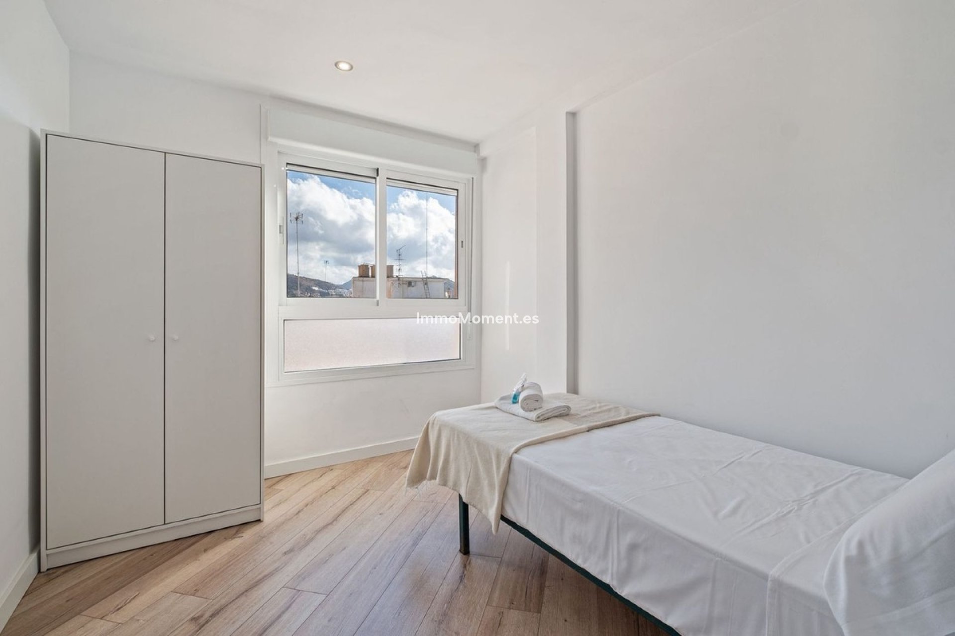 Resale - Apartment - Málaga - Málaga Centro