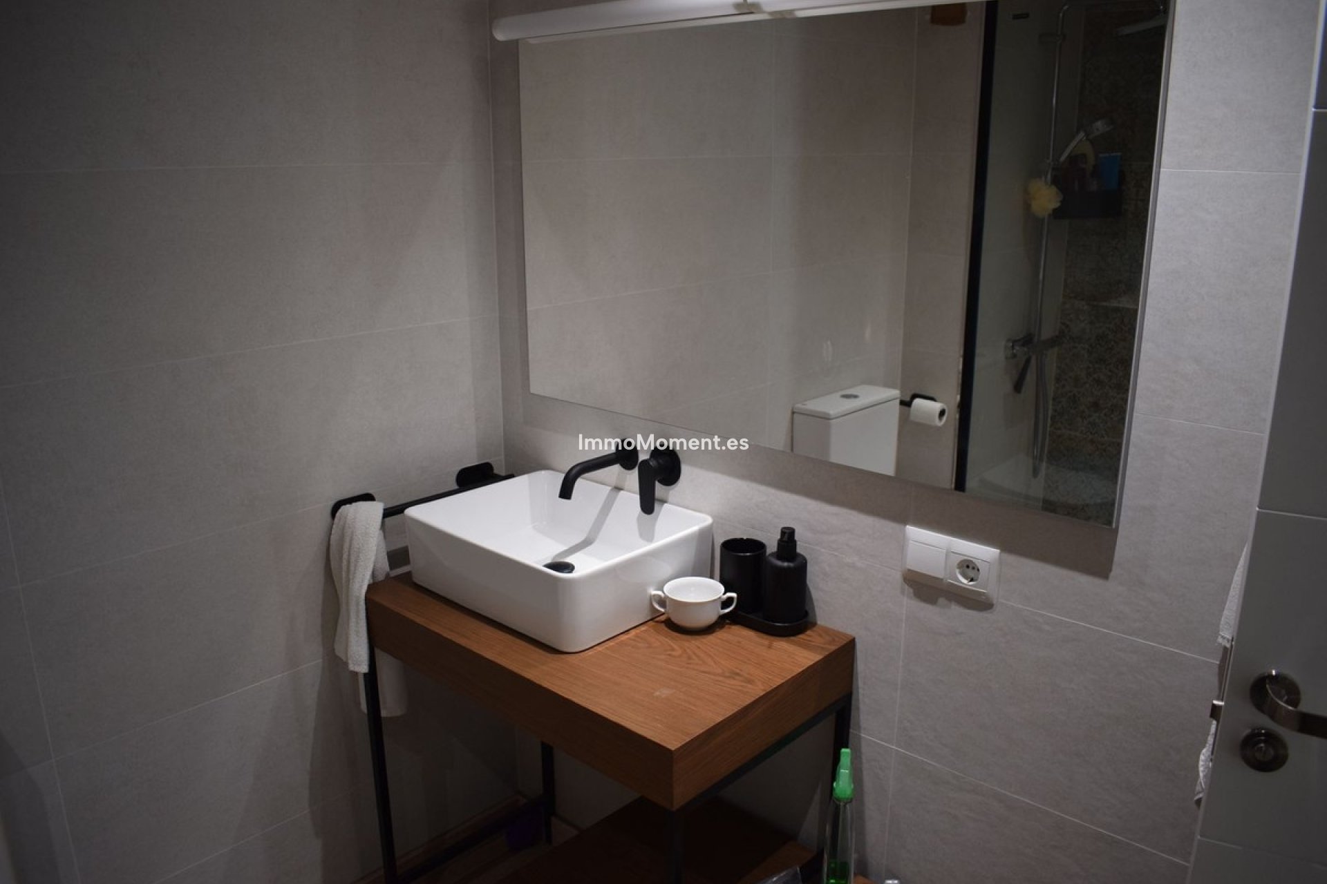 Resale - Apartment - Málaga - Málaga Centro