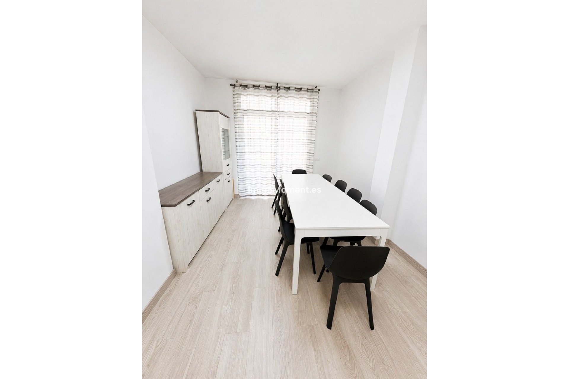 Resale - Apartment - Málaga - Málaga Centro
