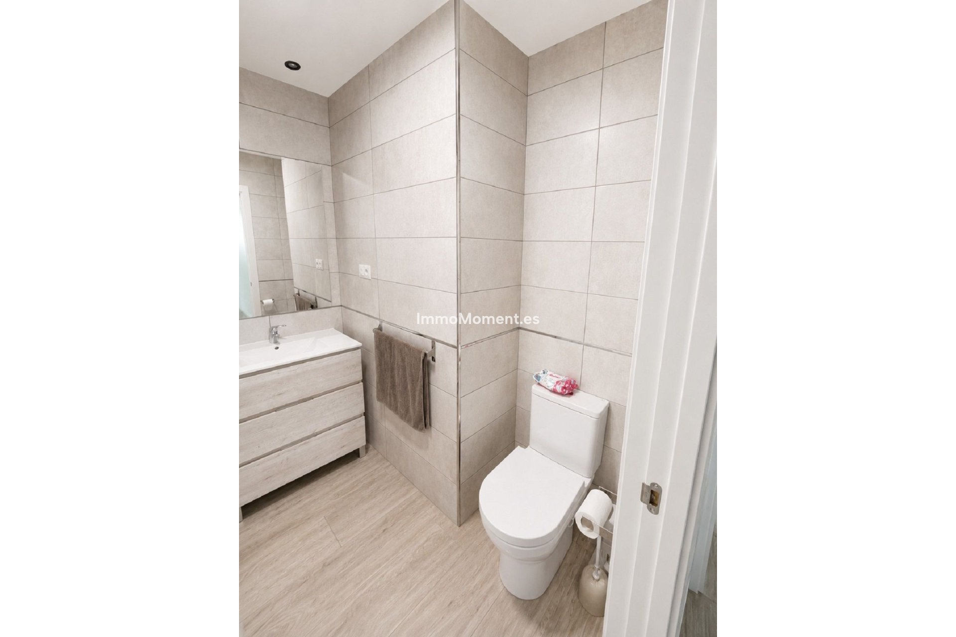 Resale - Apartment - Málaga - Málaga Centro