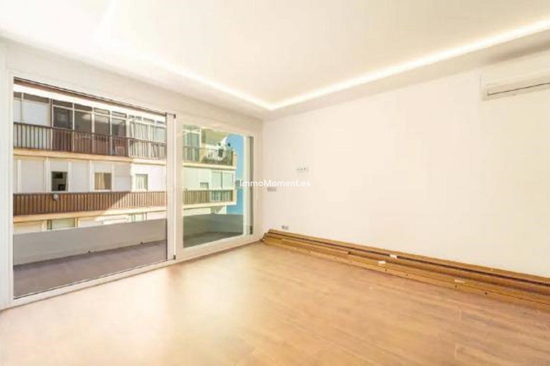 Resale - Apartment - Málaga - Málaga Este