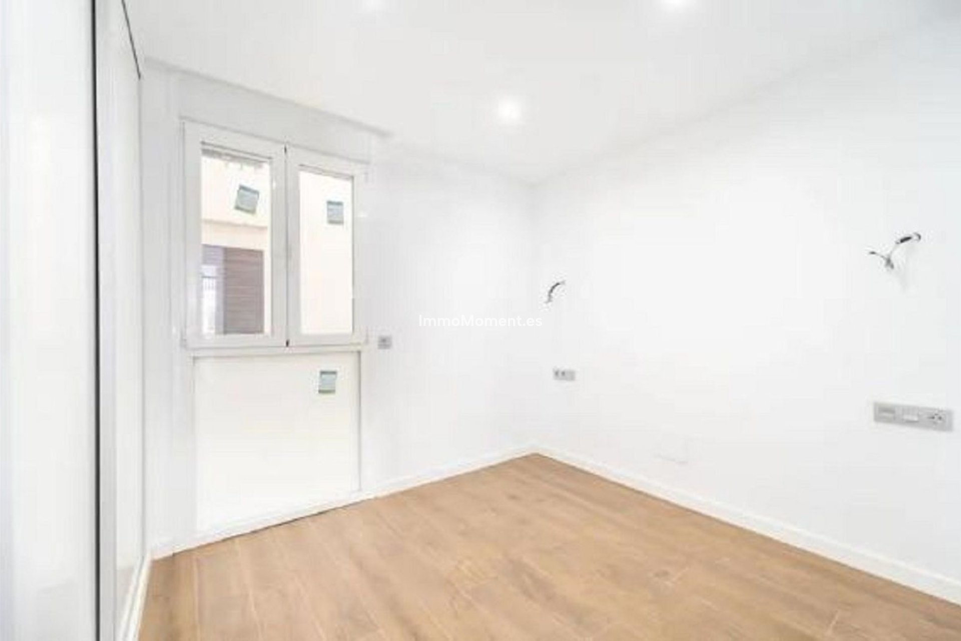Resale - Apartment - Málaga - Málaga Este