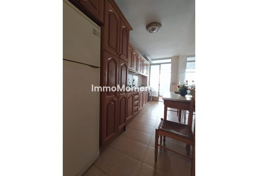 Resale - Apartment - Málaga