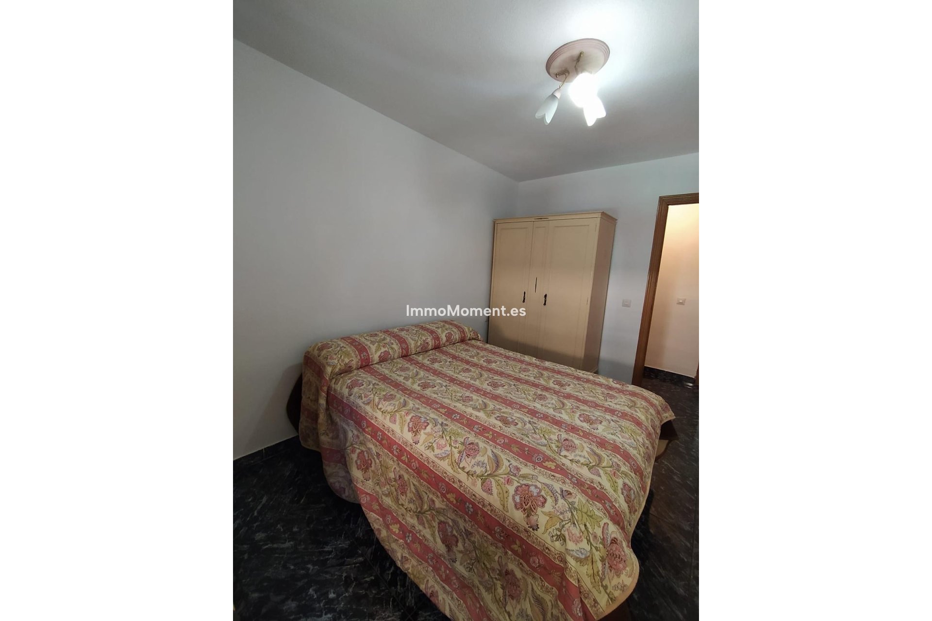 Resale - Apartment - Málaga