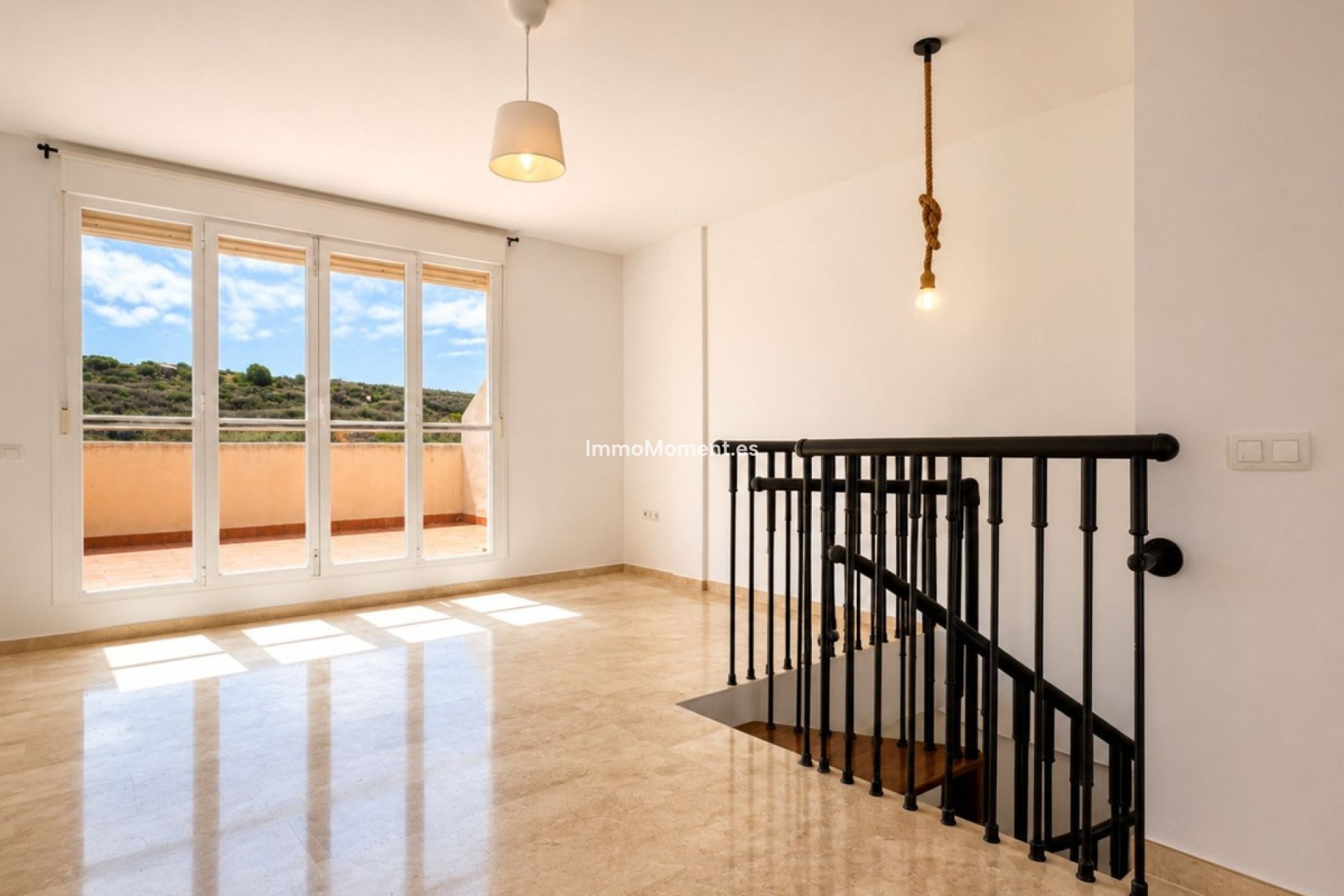 Resale - Apartment - Manilva - La Duquesa