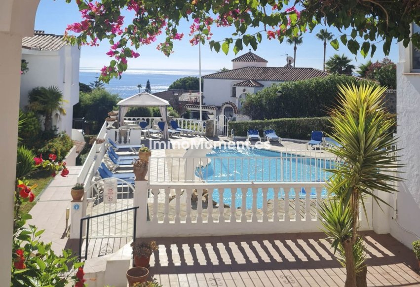 Resale - Apartment - Manilva - La Duquesa