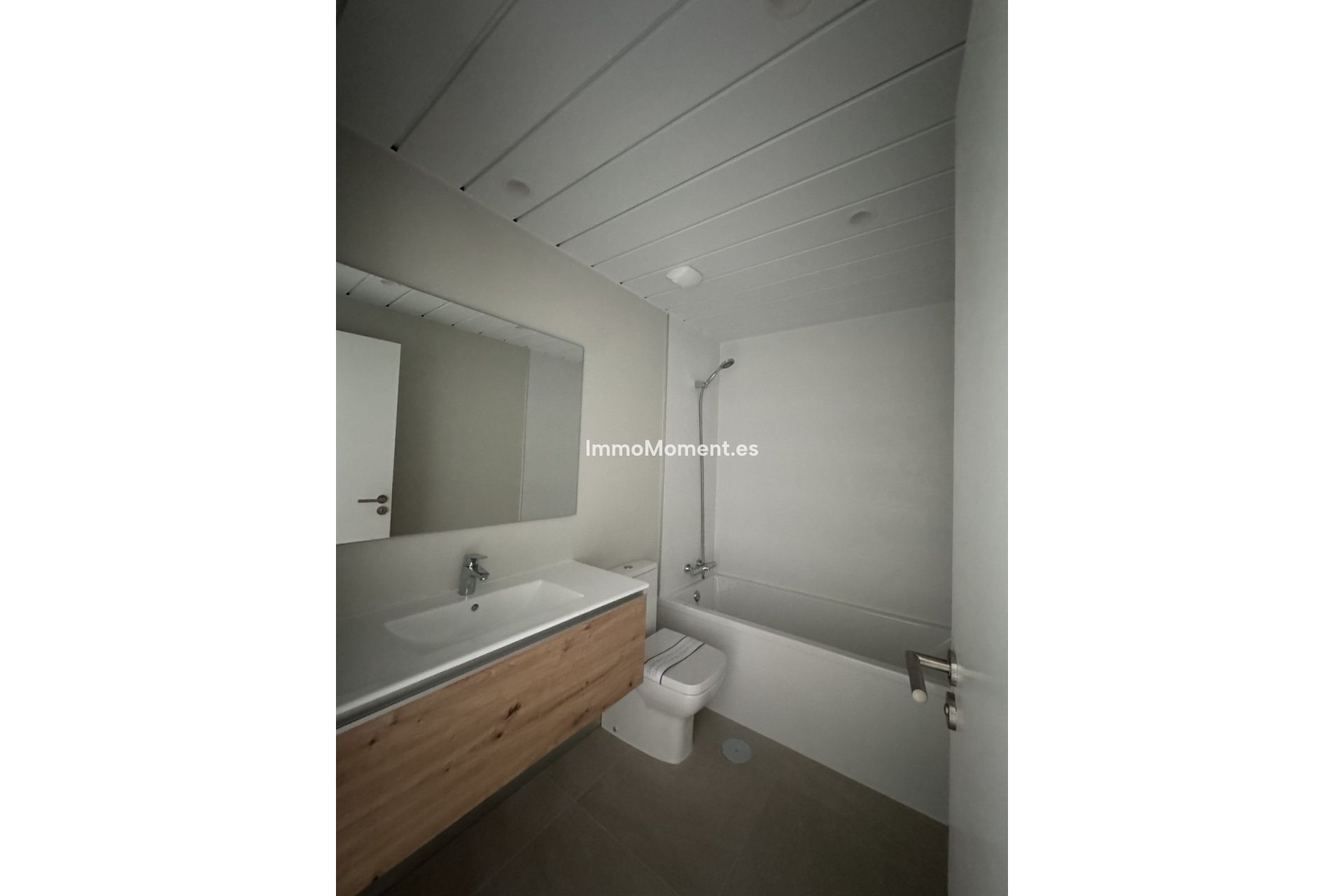 Resale - Apartment - Manilva - La Duquesa