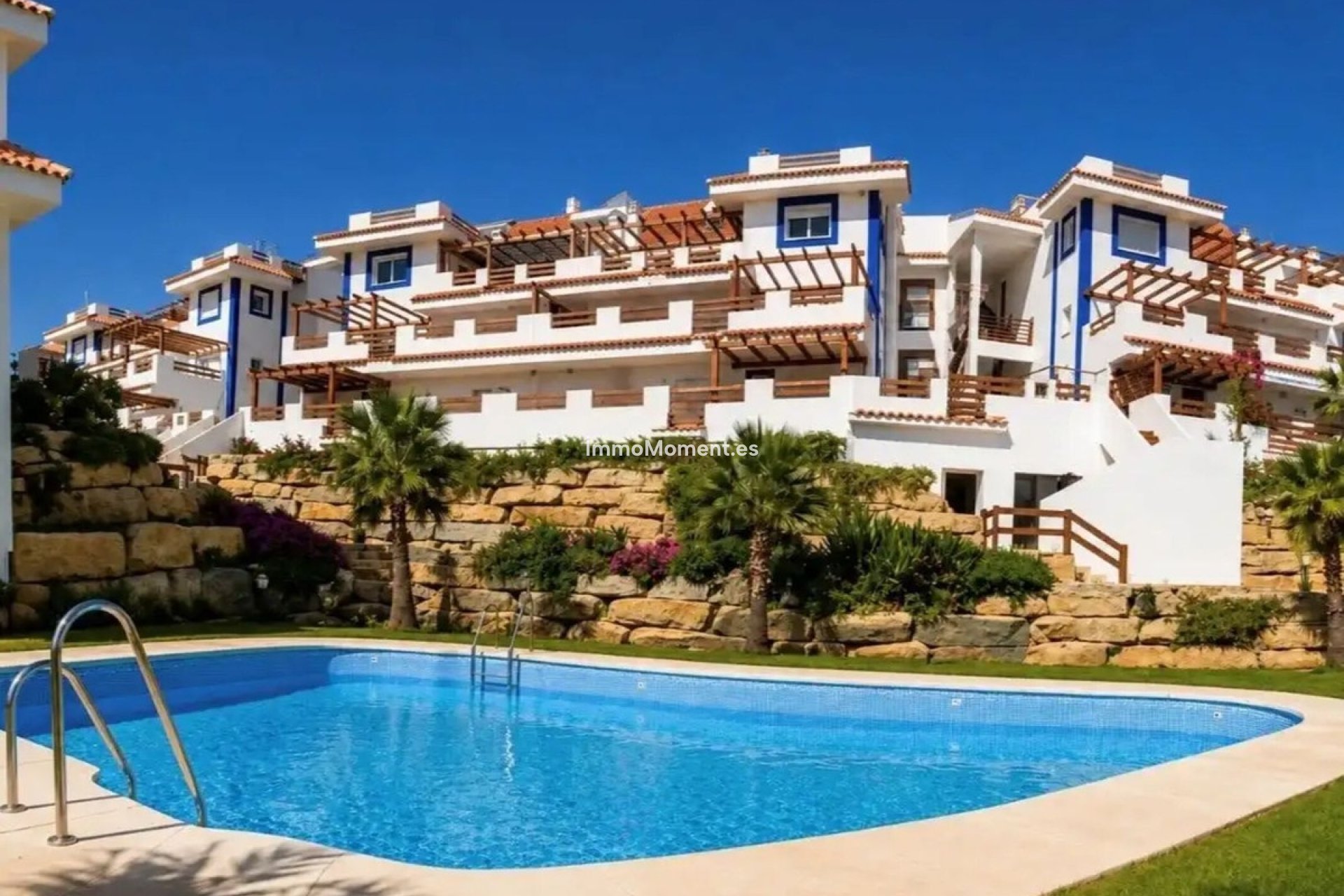 Resale - Apartment - Manilva - La Duquesa