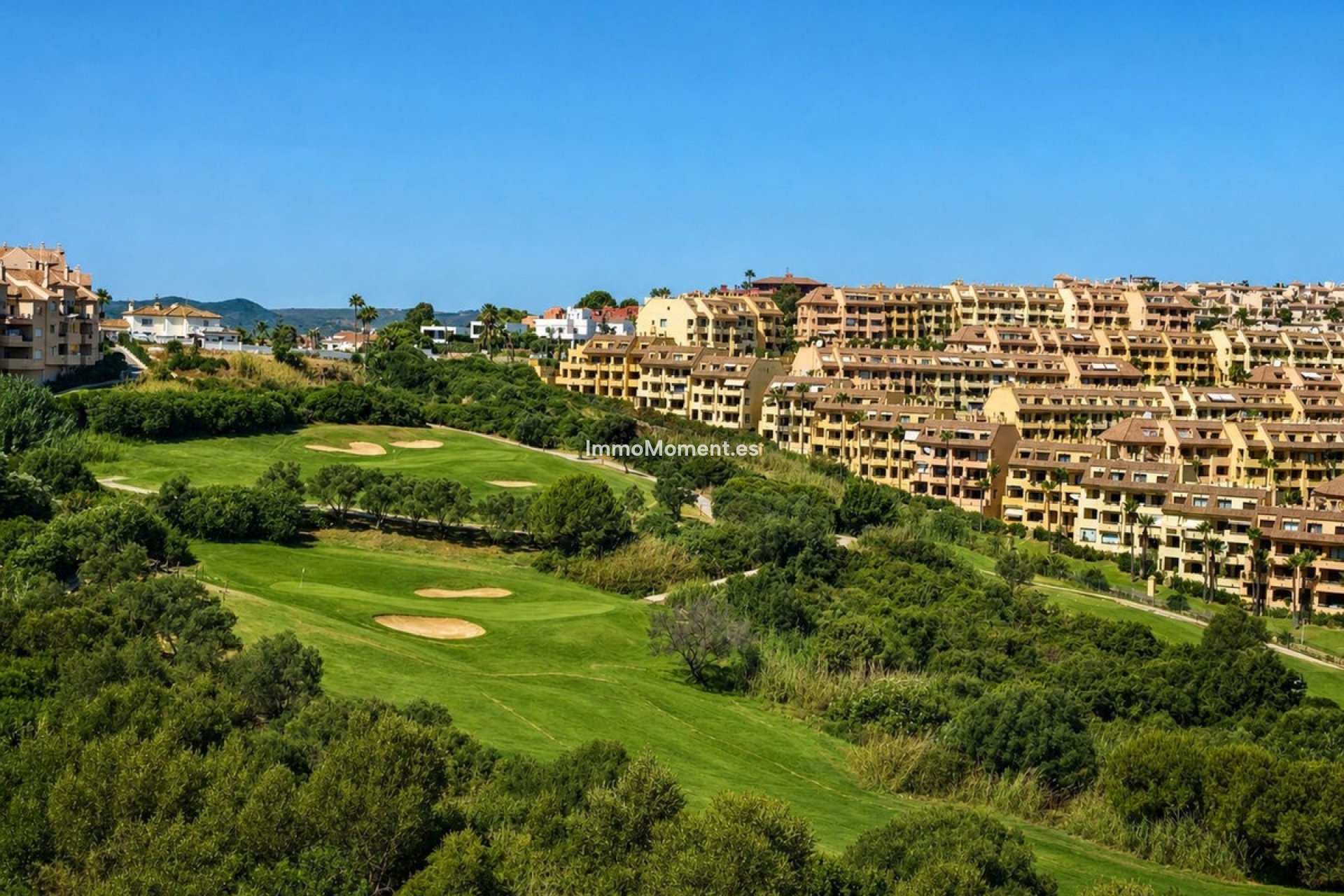 Resale - Apartment - Manilva - La Duquesa