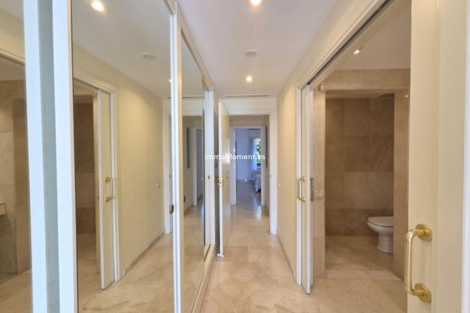 Resale - Apartment - Manilva - La Duquesa