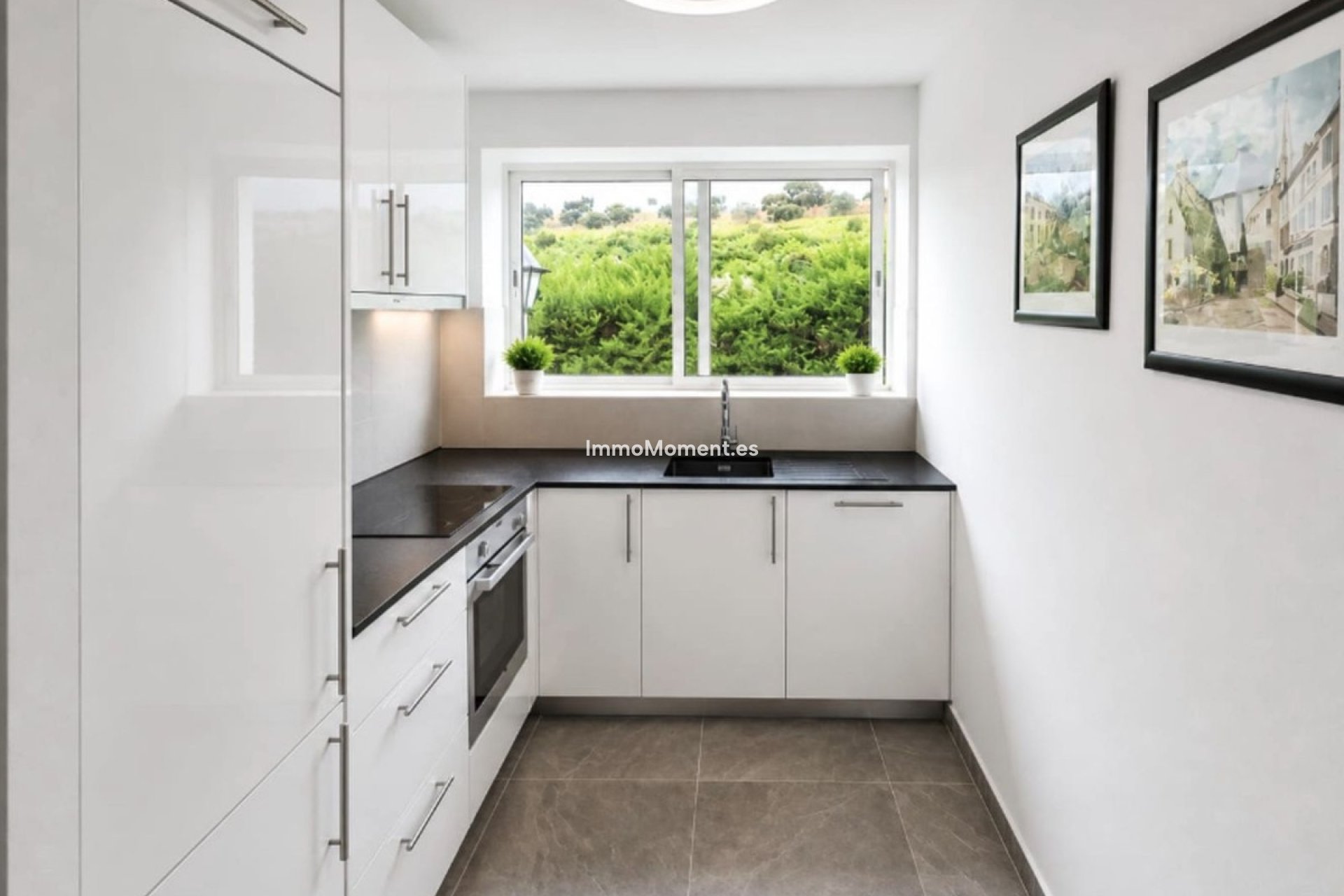 Resale - Apartment - Manilva - La Duquesa
