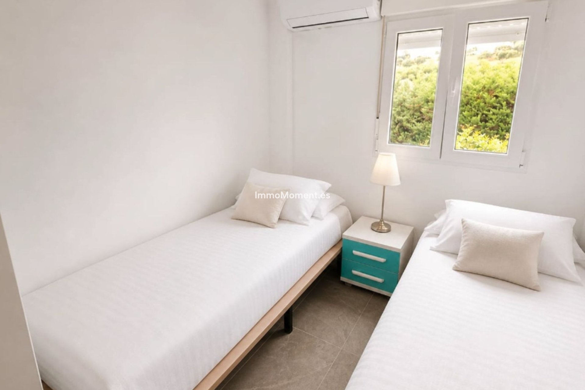 Resale - Apartment - Manilva - La Duquesa