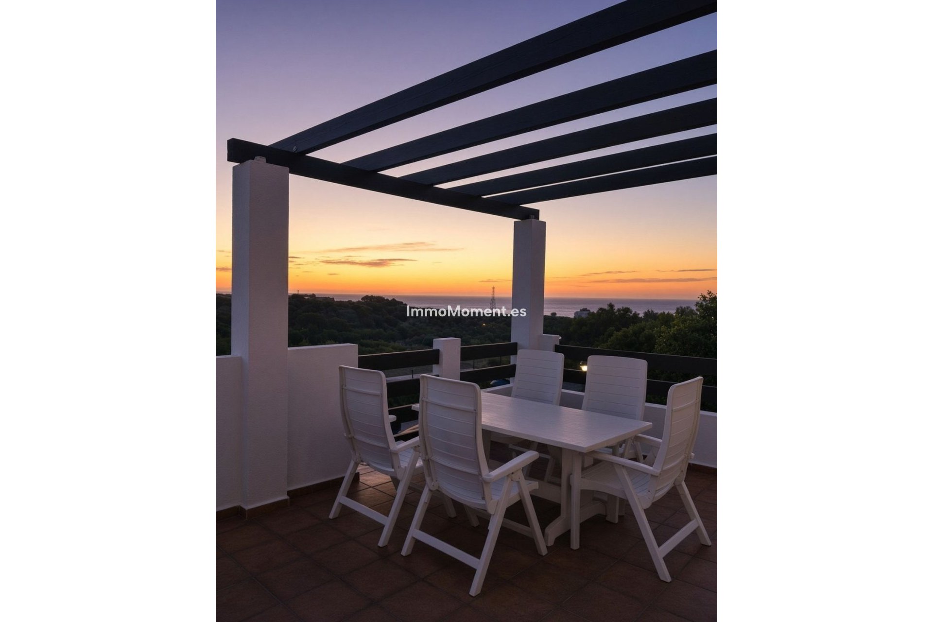 Resale - Apartment - Manilva - La Duquesa