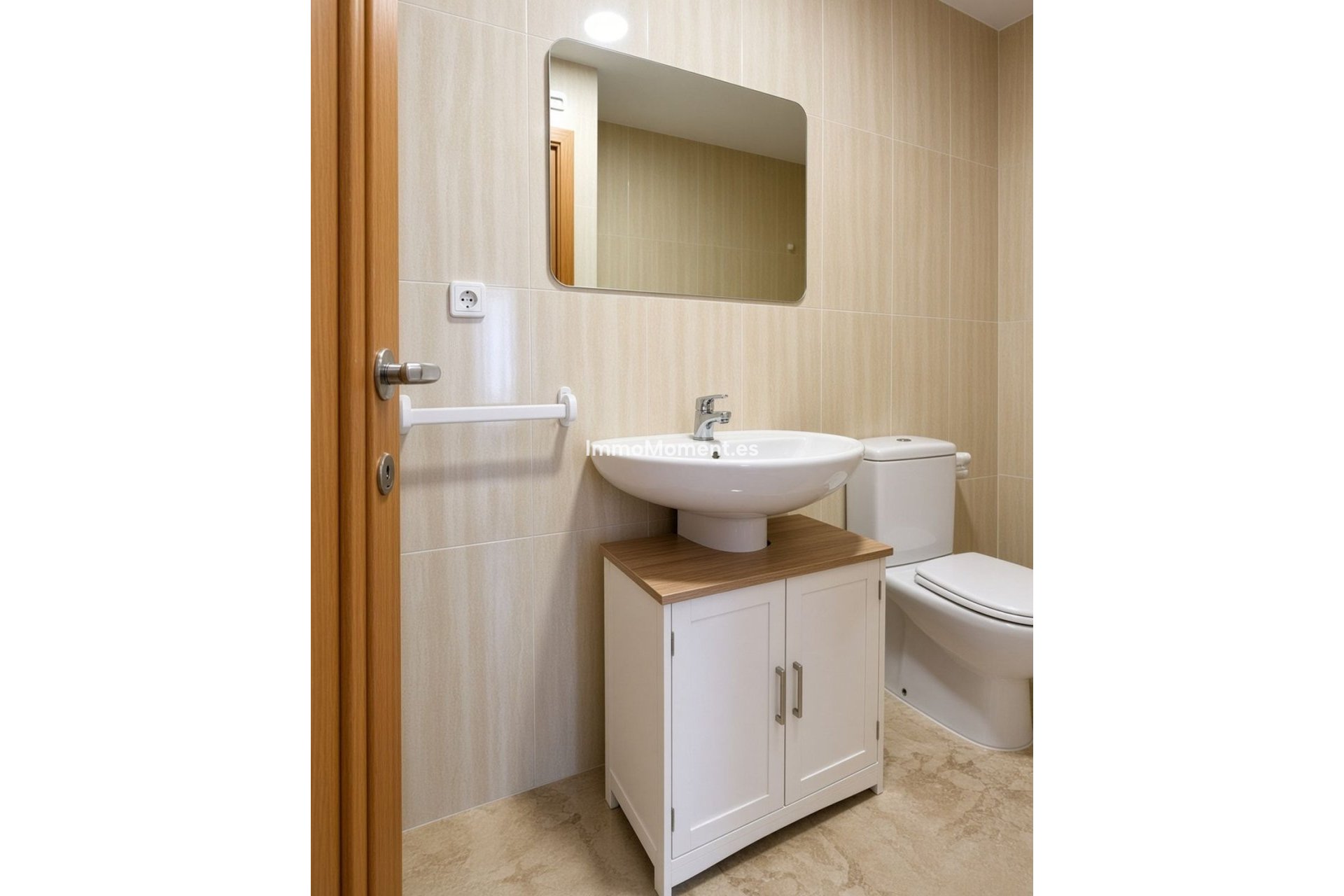 Resale - Apartment - Manilva - La Duquesa