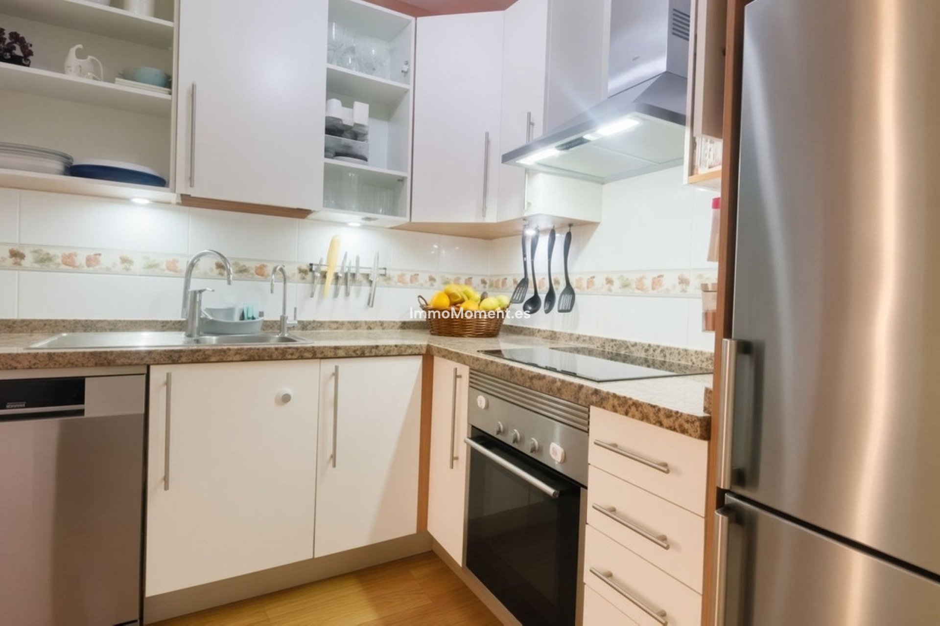Resale - Apartment - Manilva - La Duquesa