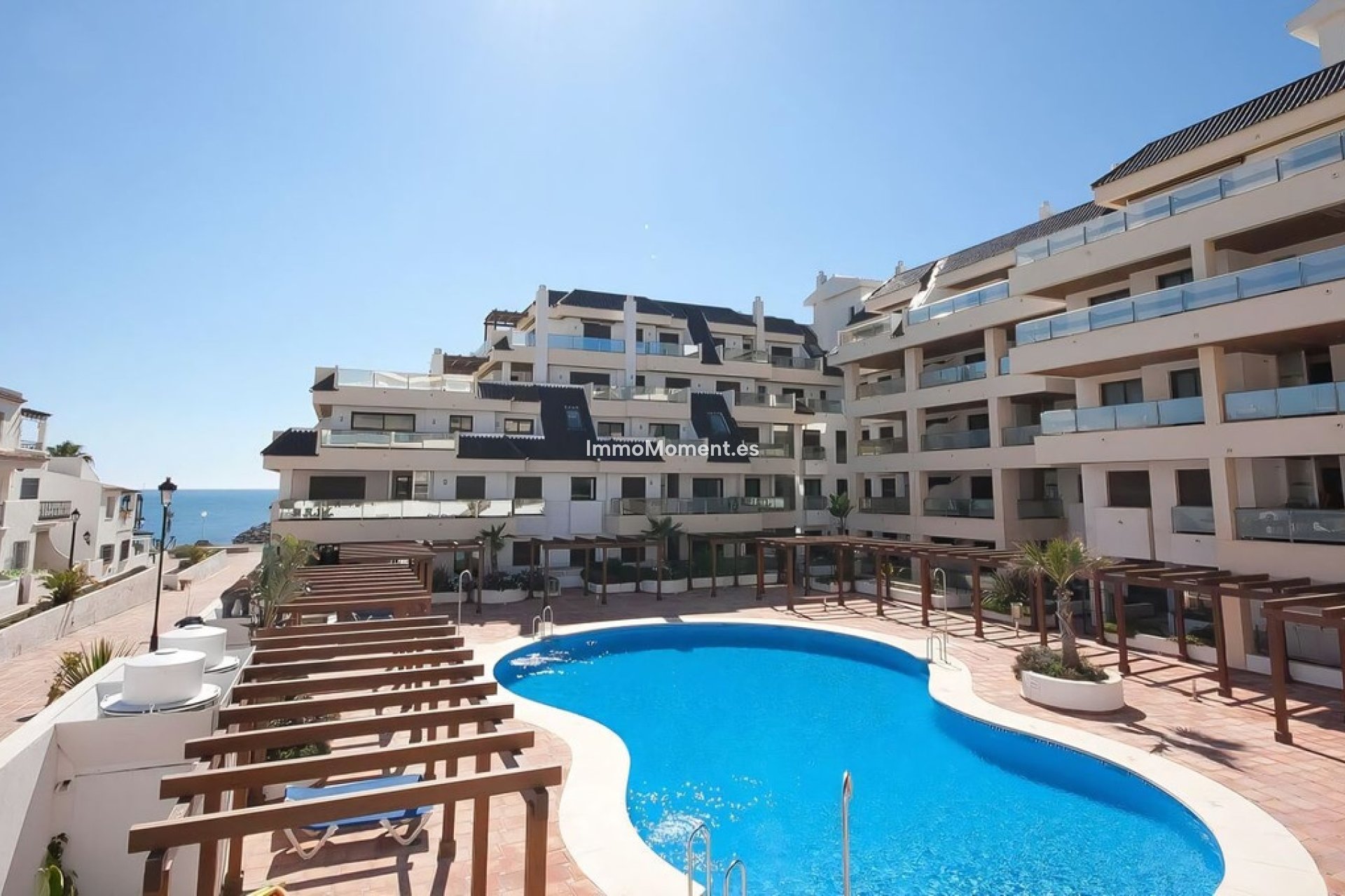 Resale - Apartment - Manilva - La Duquesa